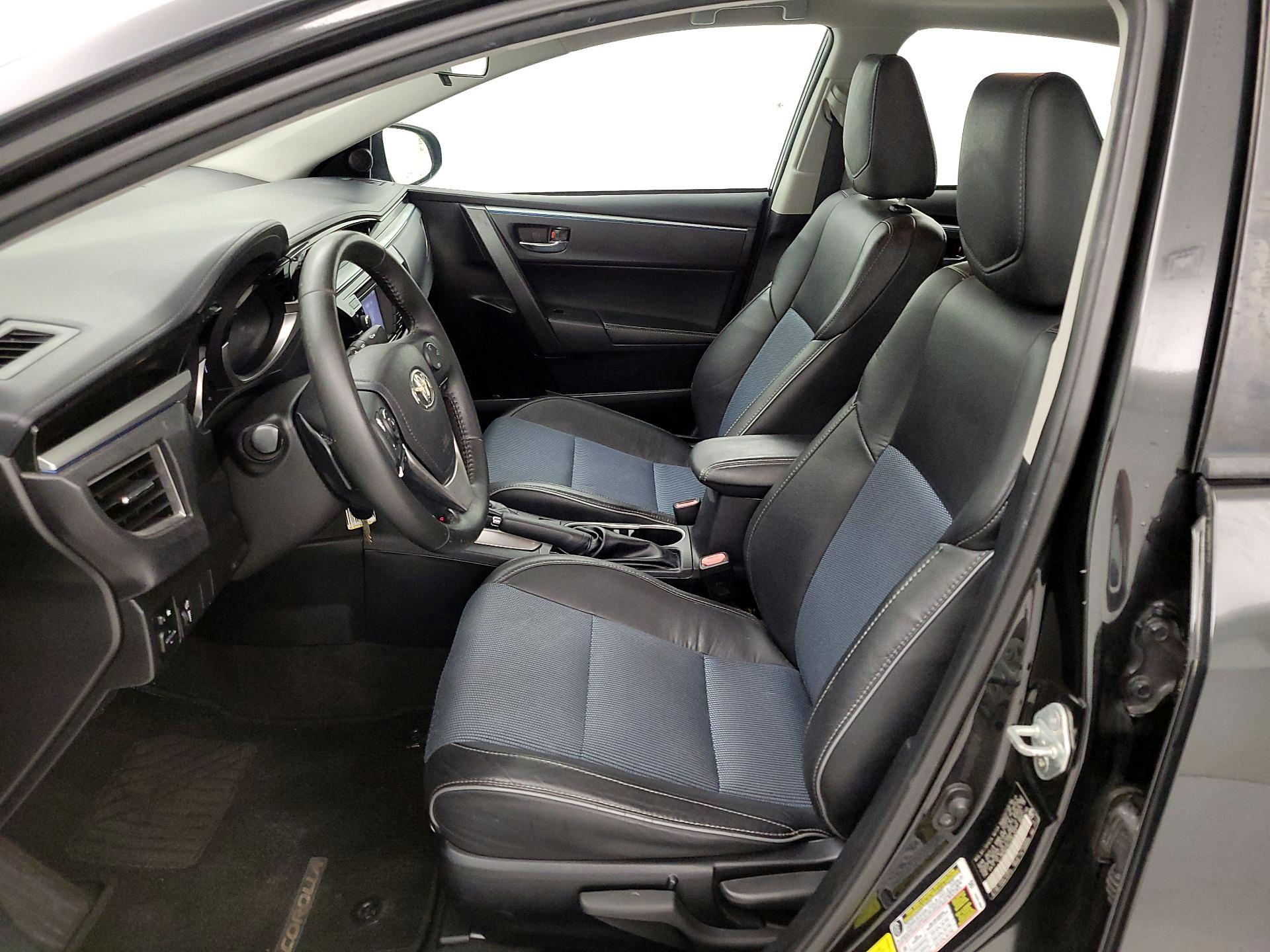 Thumbnail: 2015 Toyota Corolla - 11