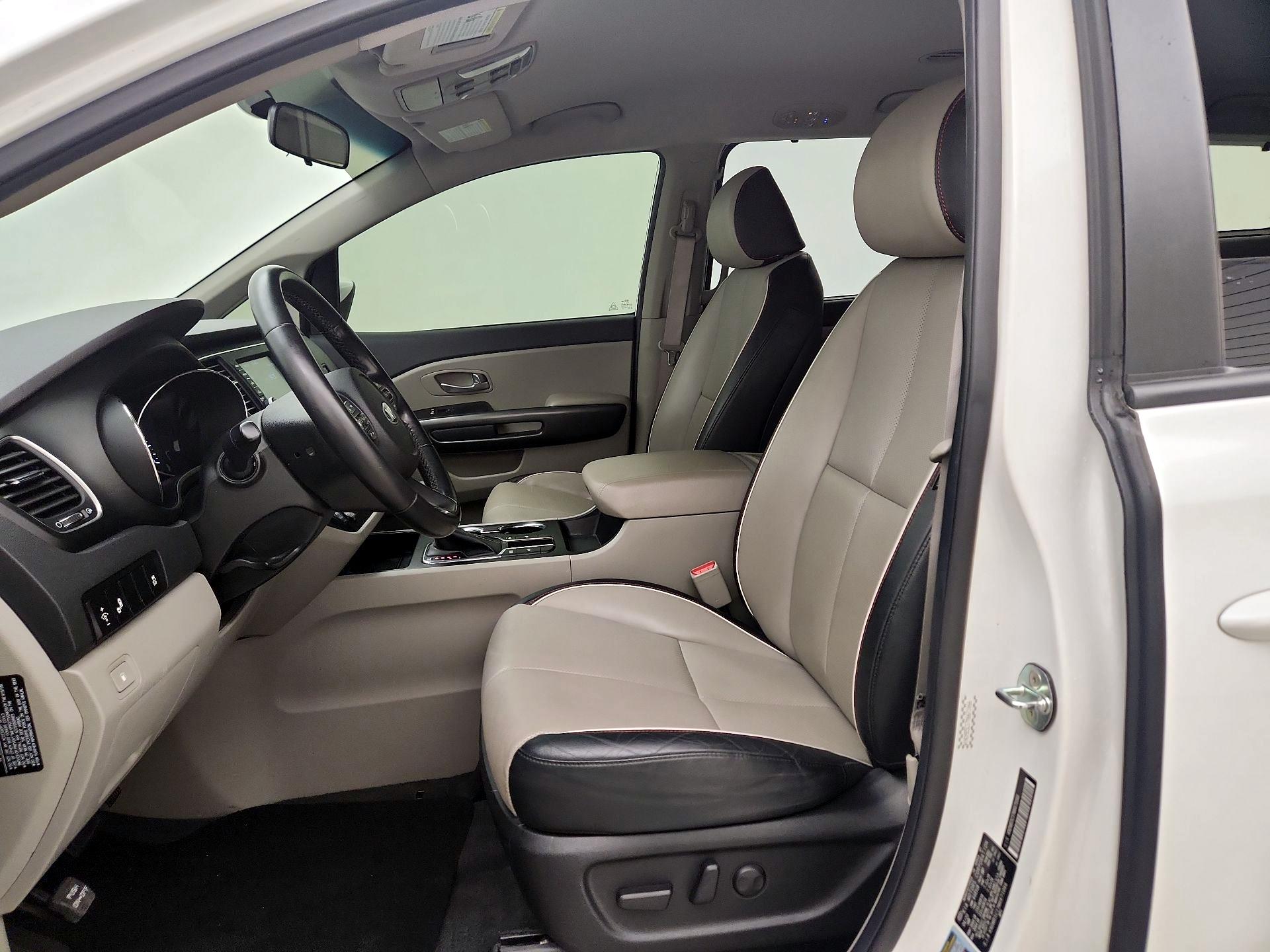 Thumbnail: 2021 Kia Sedona - 11