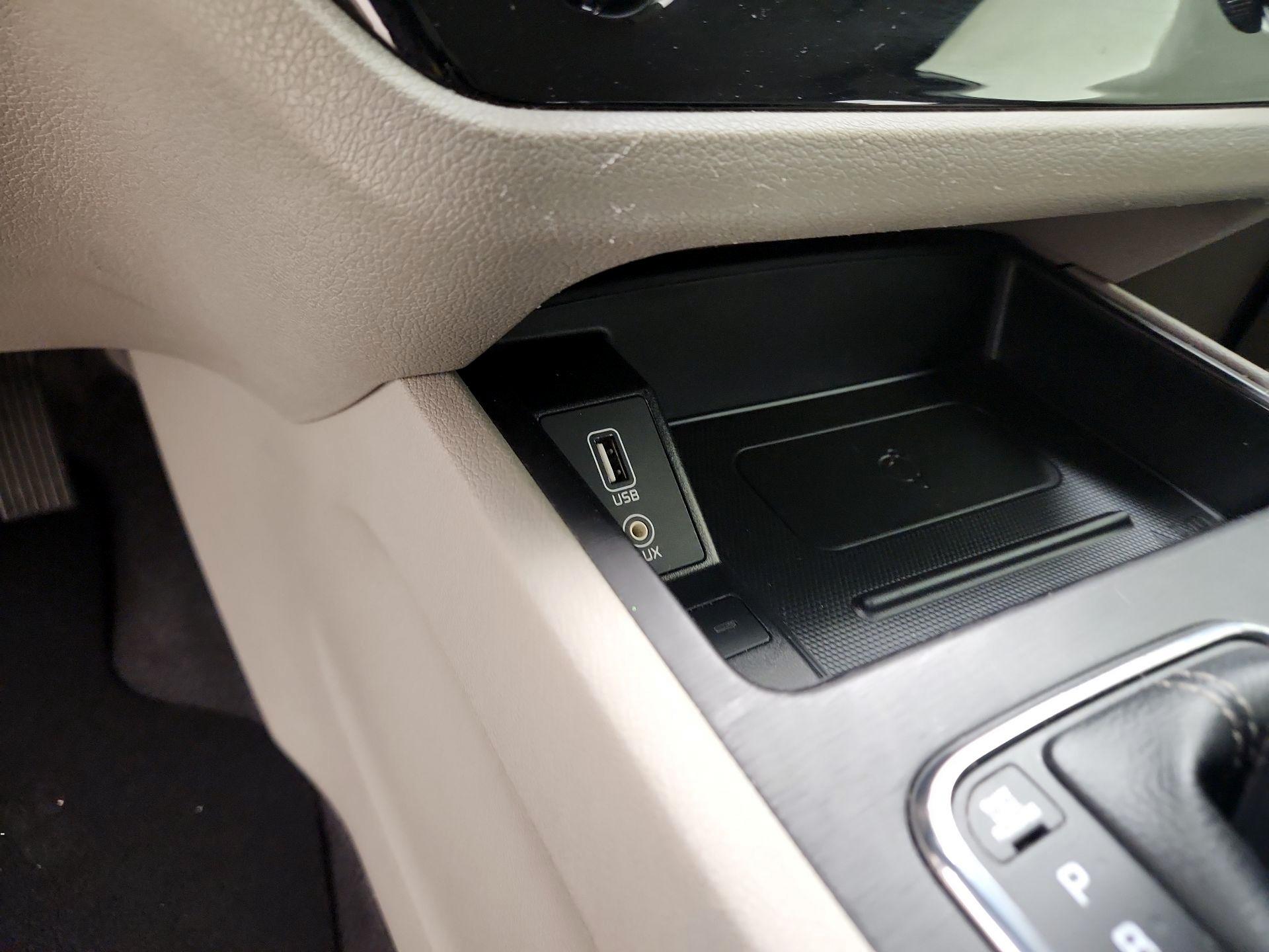 Thumbnail: 2021 Kia Sedona - 18