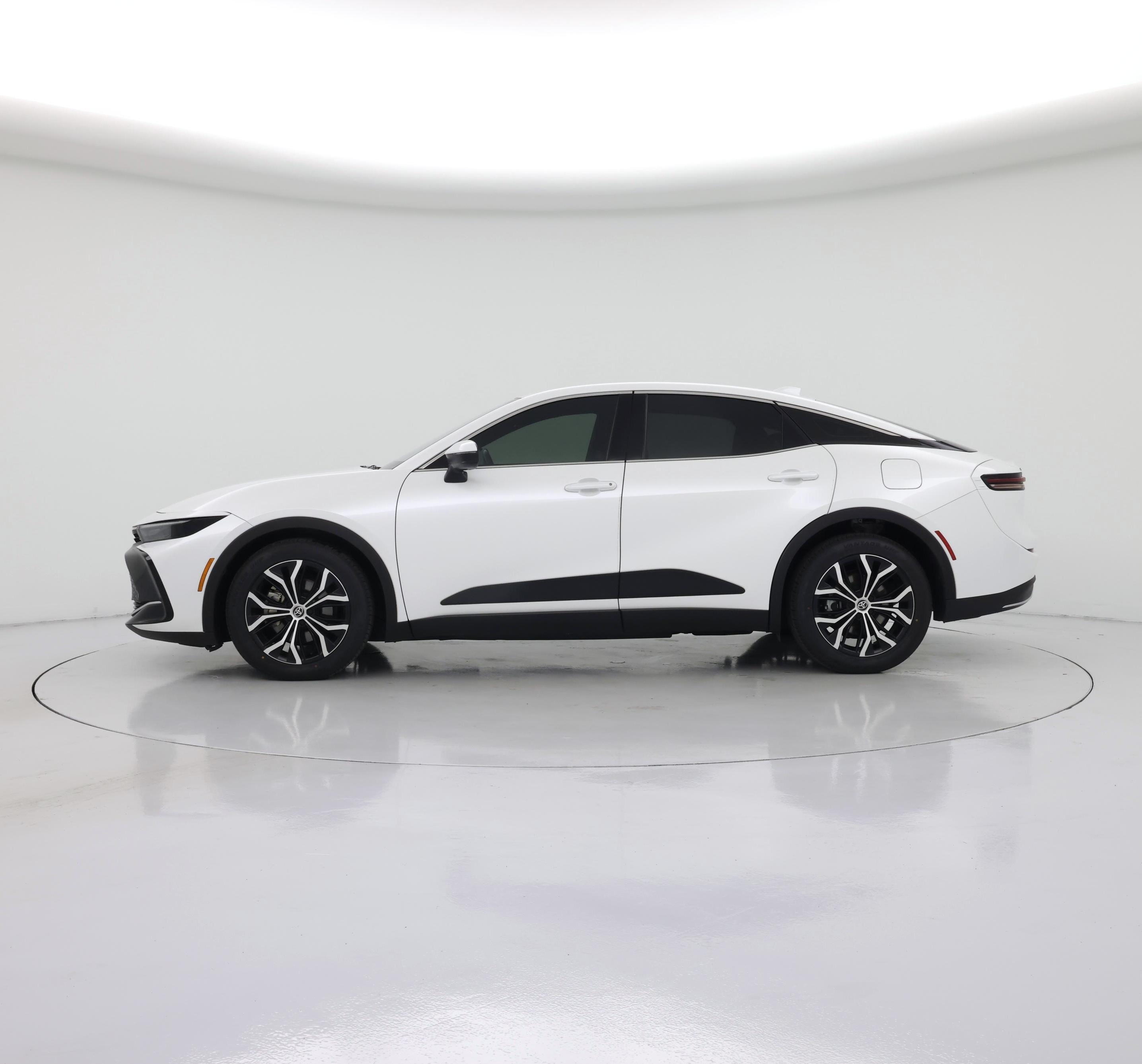 Thumbnail: 2023 Toyota Crown - 3