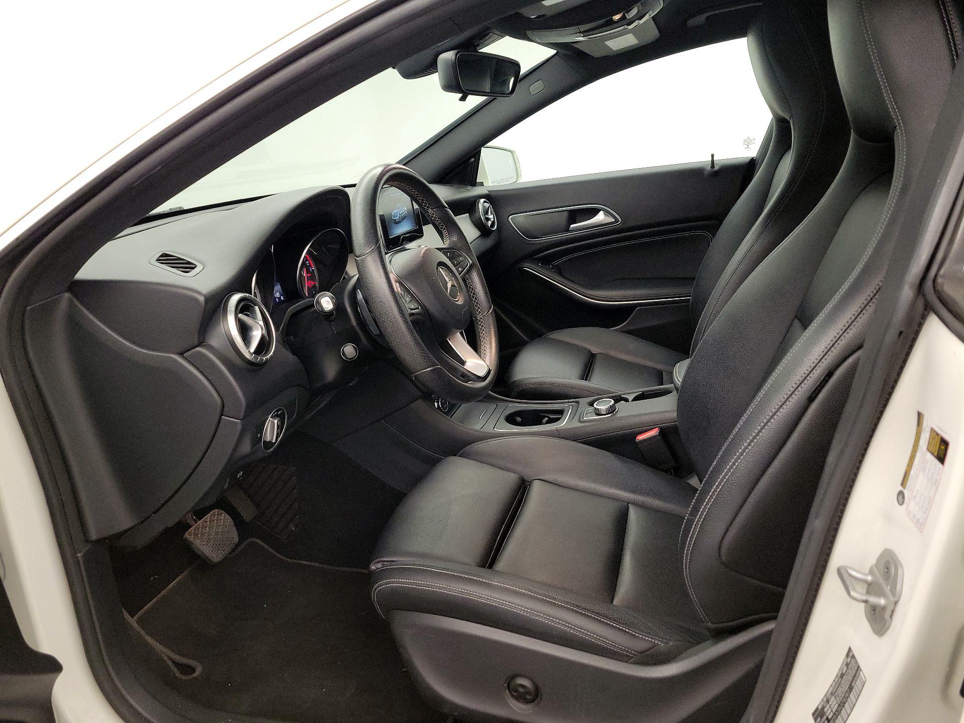 Thumbnail: 2016 Mercedes-Benz CLA - 11