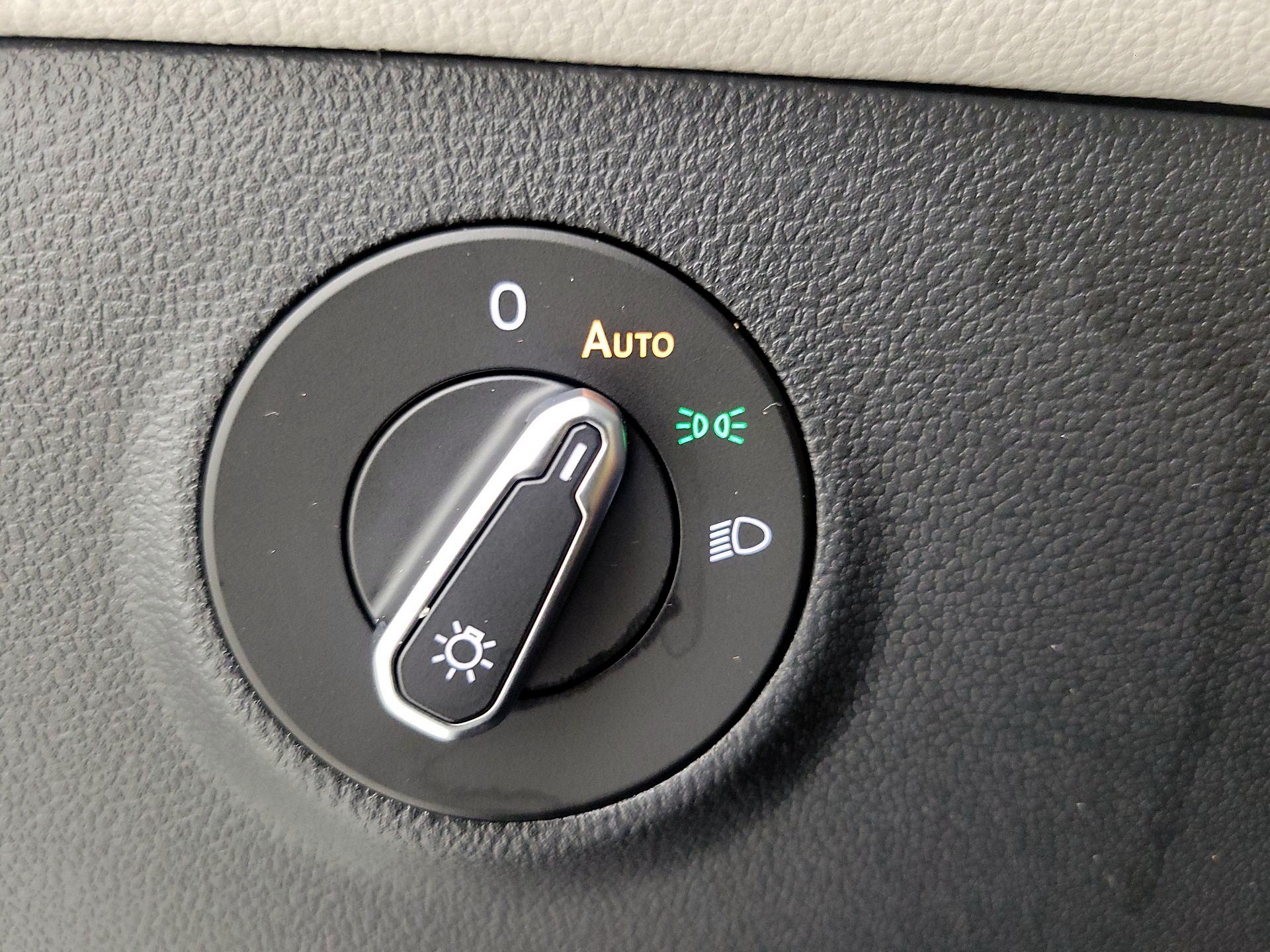 Thumbnail: 2025 Volkswagen Taos - 13