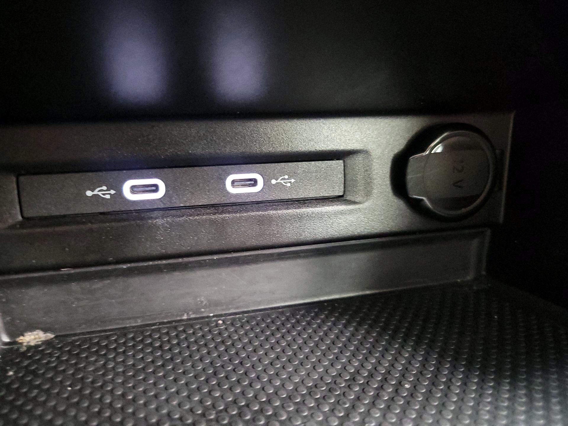 Thumbnail: 2025 Volkswagen Taos - 18