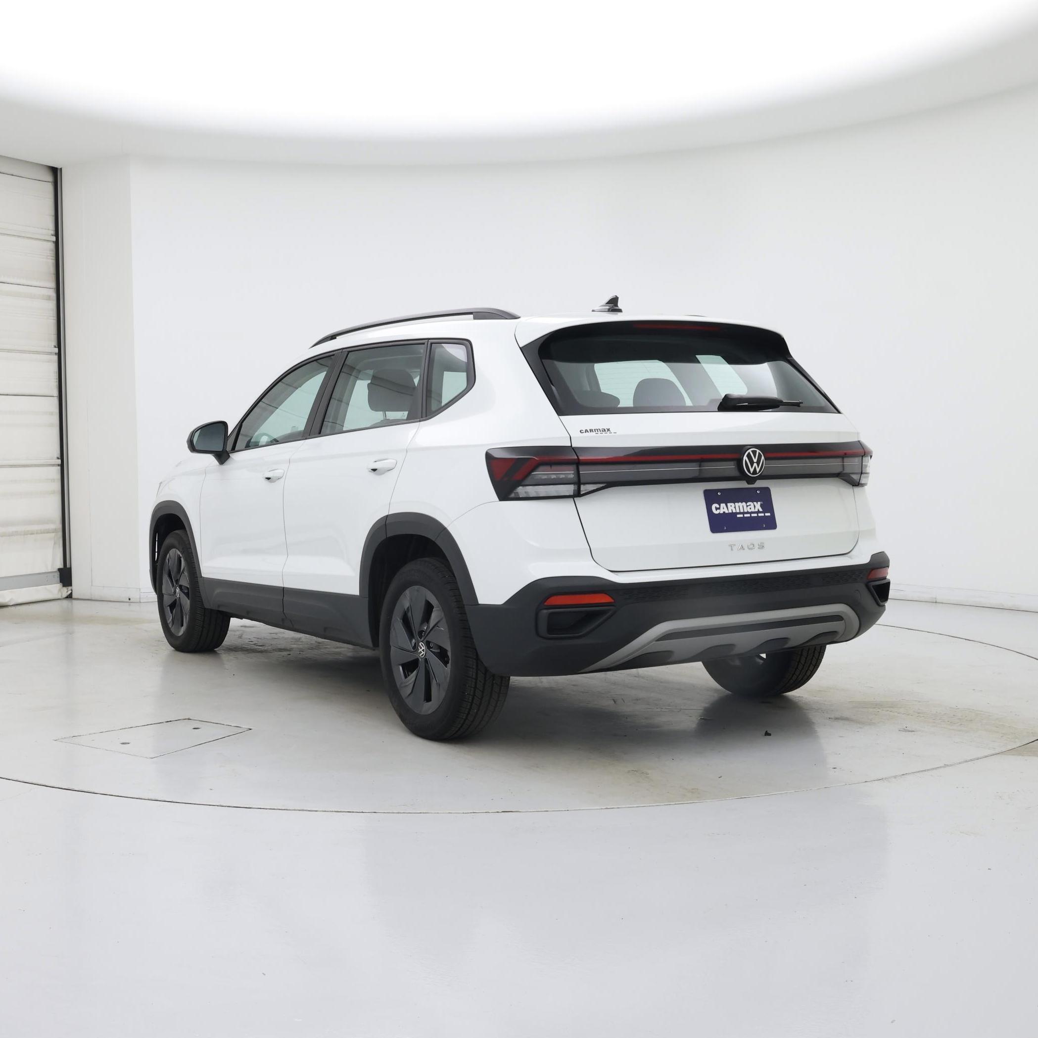 Thumbnail: 2025 Volkswagen Taos - 2