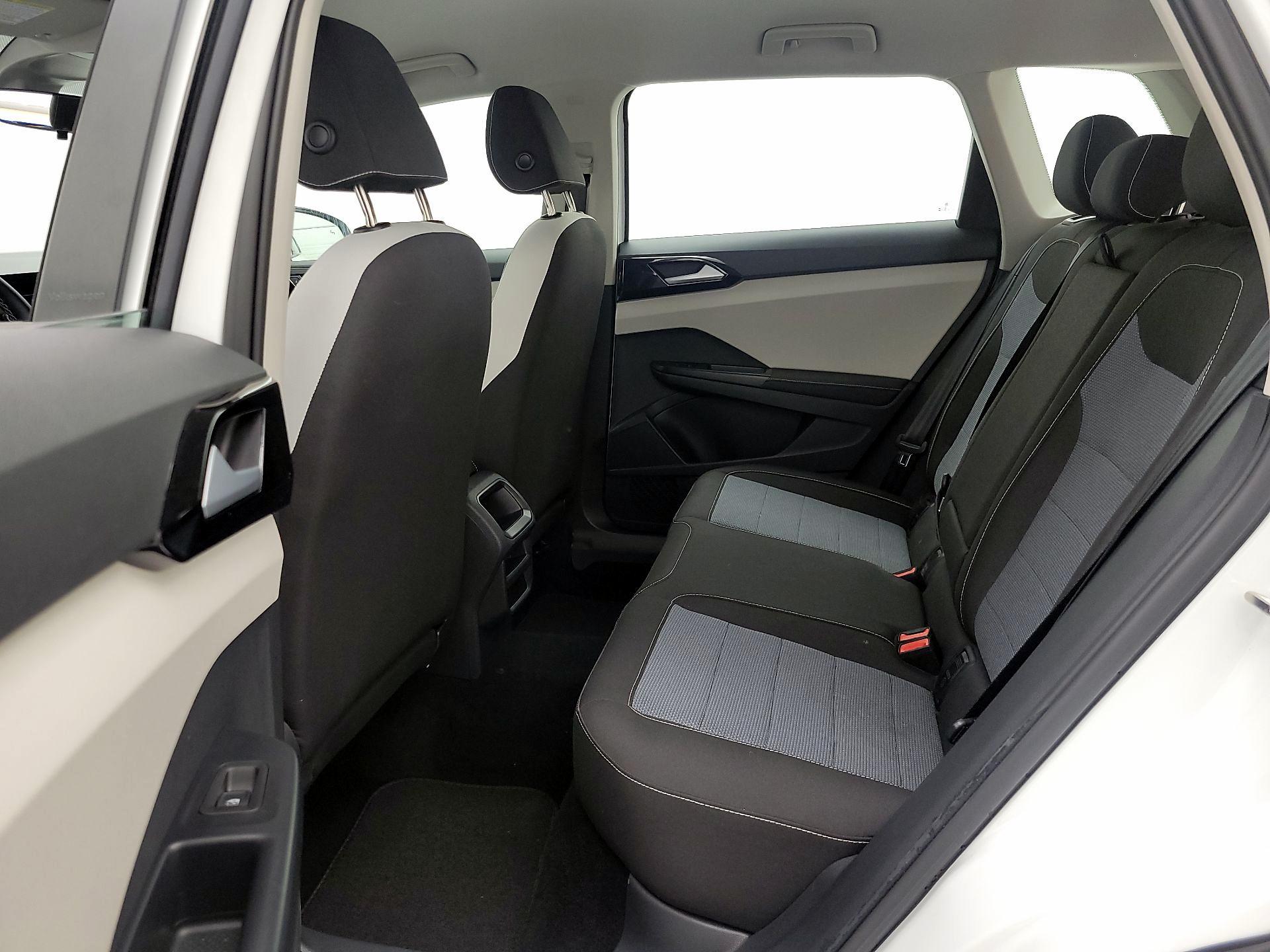 Thumbnail: 2025 Volkswagen Taos - 19