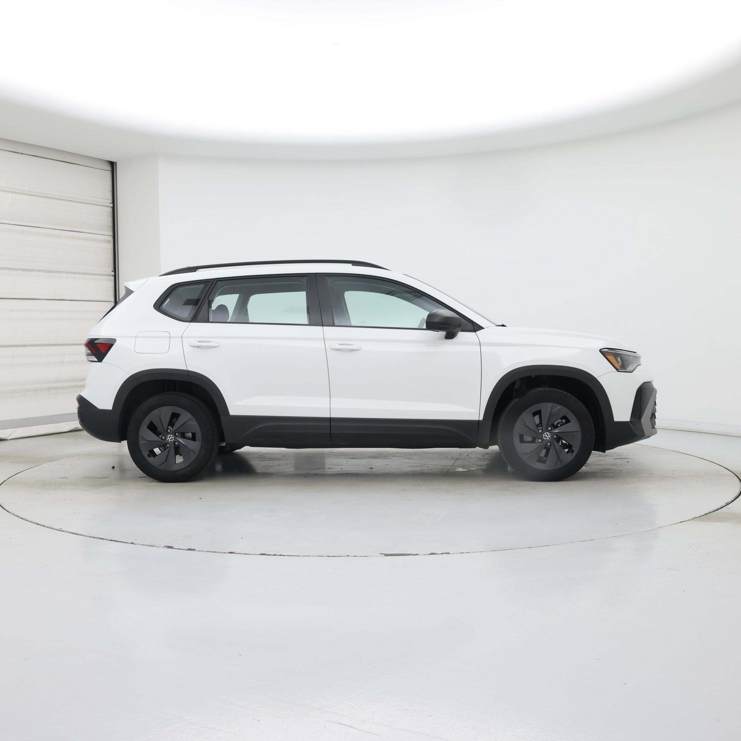 Thumbnail: 2025 Volkswagen Taos - 7