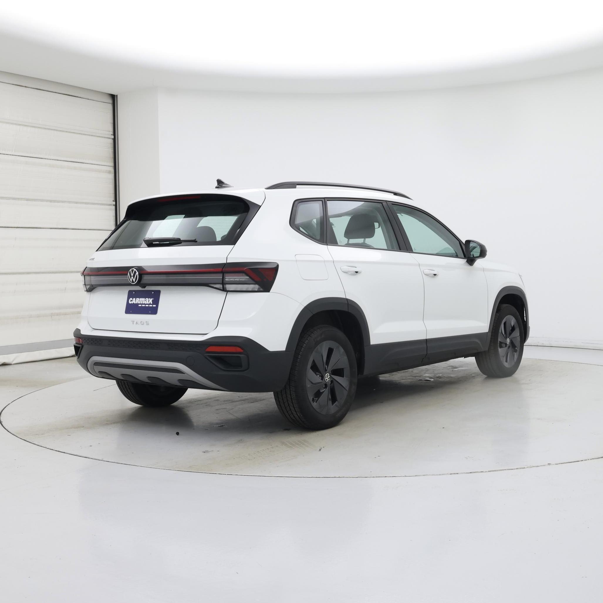 Thumbnail: 2025 Volkswagen Taos - 8