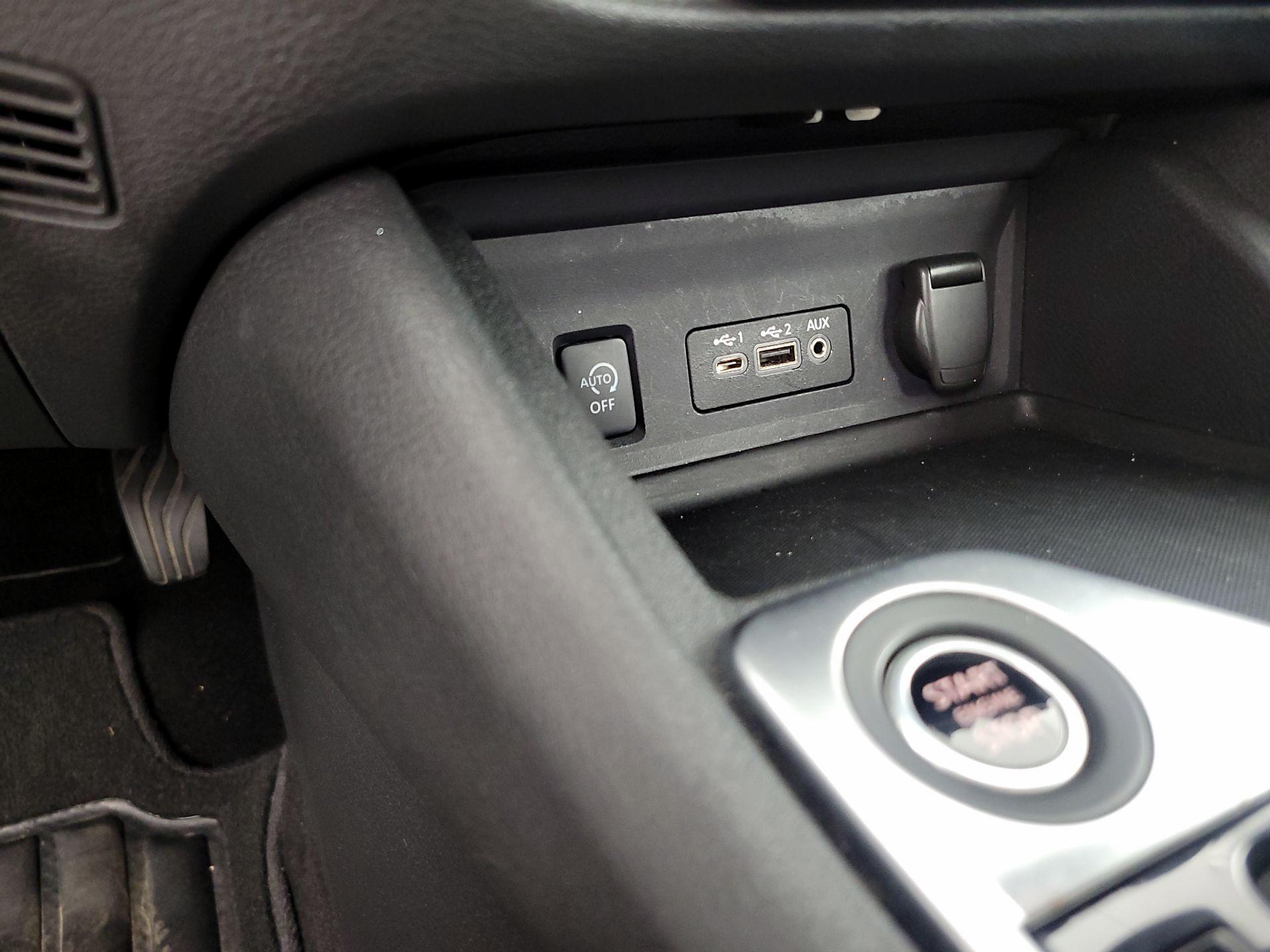 Thumbnail: 2024 Nissan Sentra - 18