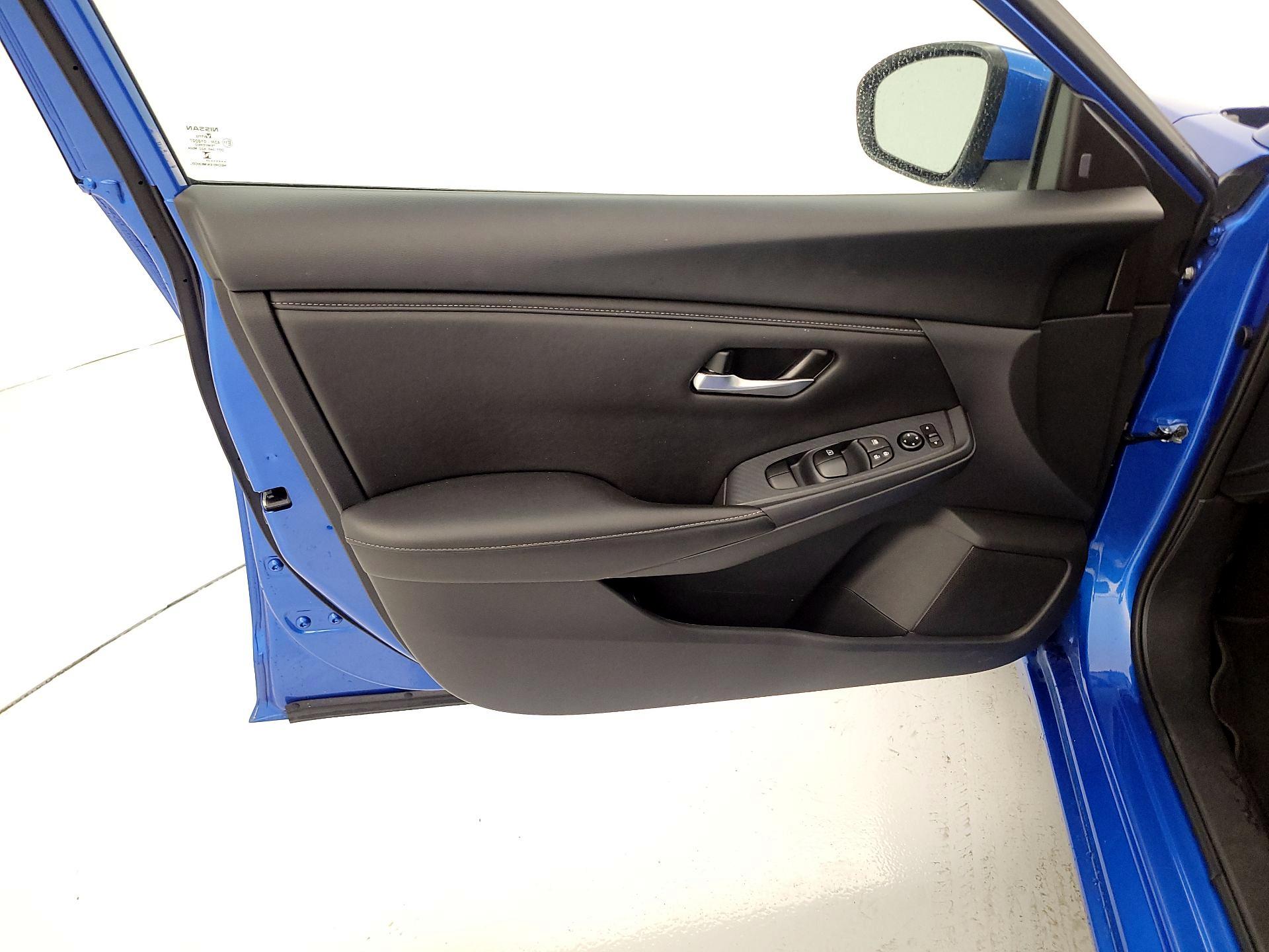 Thumbnail: 2025 Nissan Sentra - 12