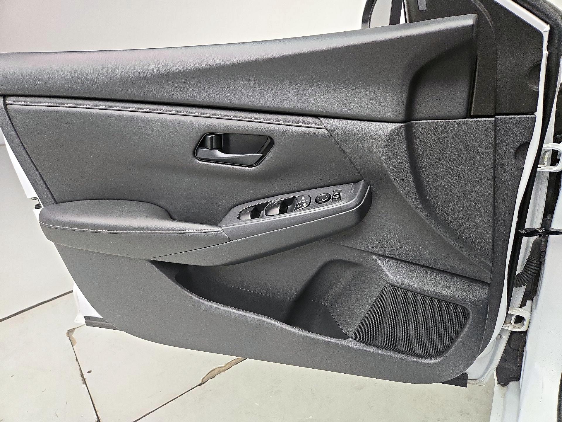 Thumbnail: 2025 Nissan Sentra - 12