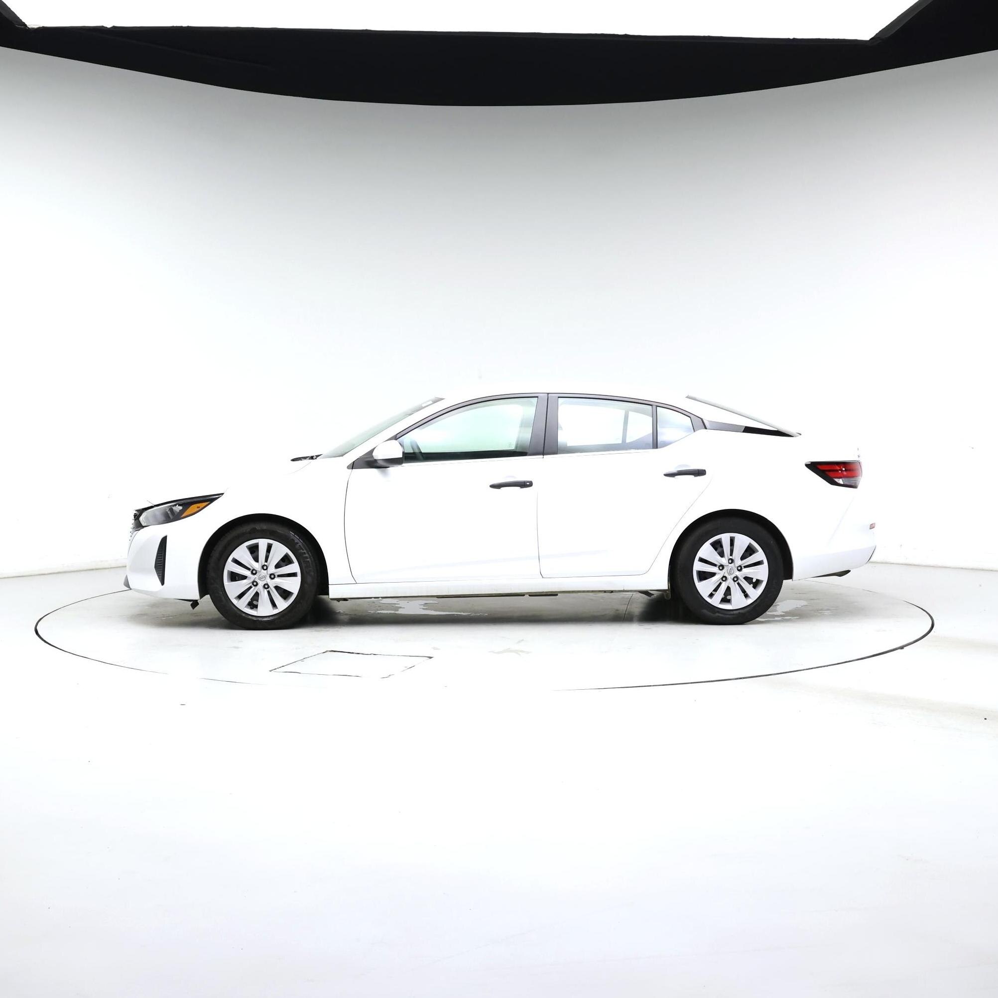 Thumbnail: 2025 Nissan Sentra - 3