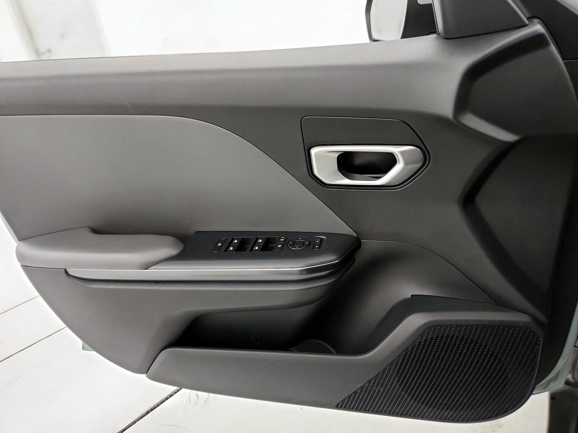 Thumbnail: 2025 Kia K4 - 12