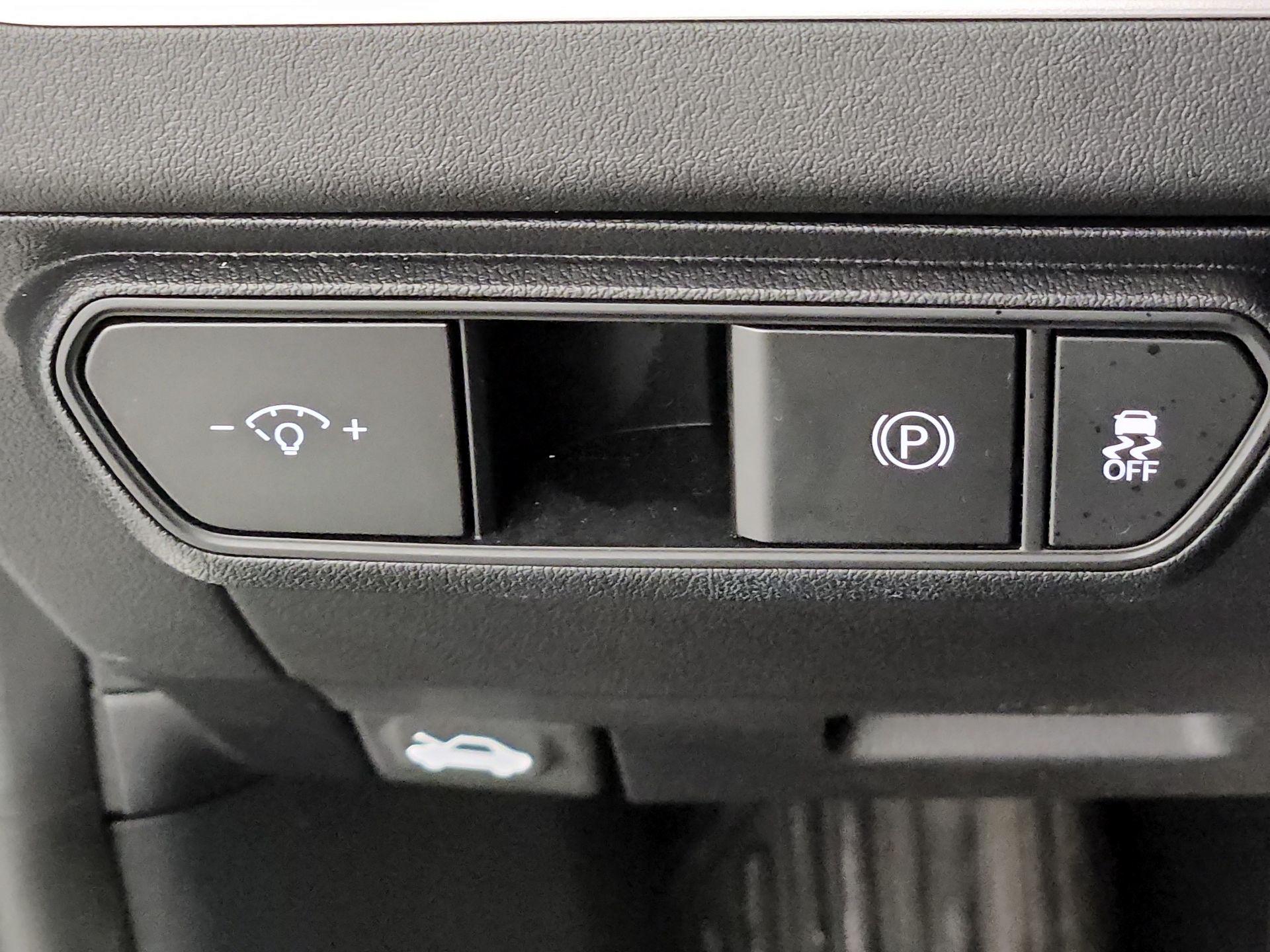 Thumbnail: 2025 Kia K4 - 13