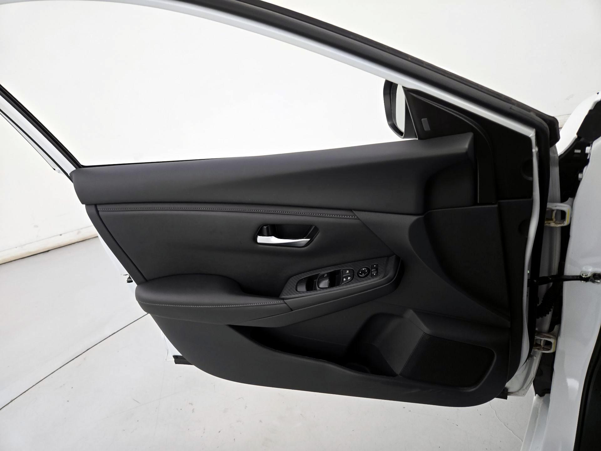 Thumbnail: 2025 Nissan Sentra - 12