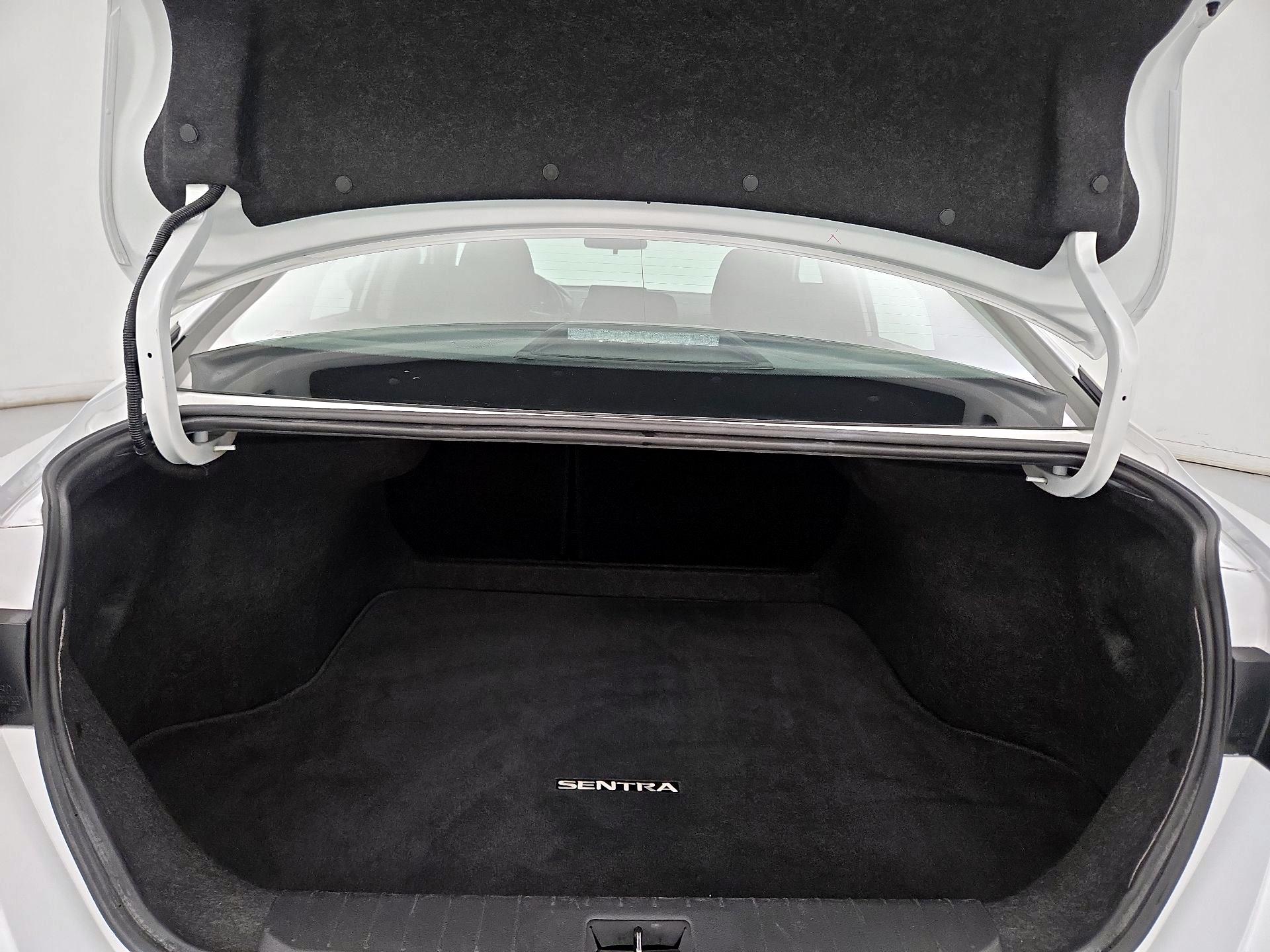 Thumbnail: 2025 Nissan Sentra - 20