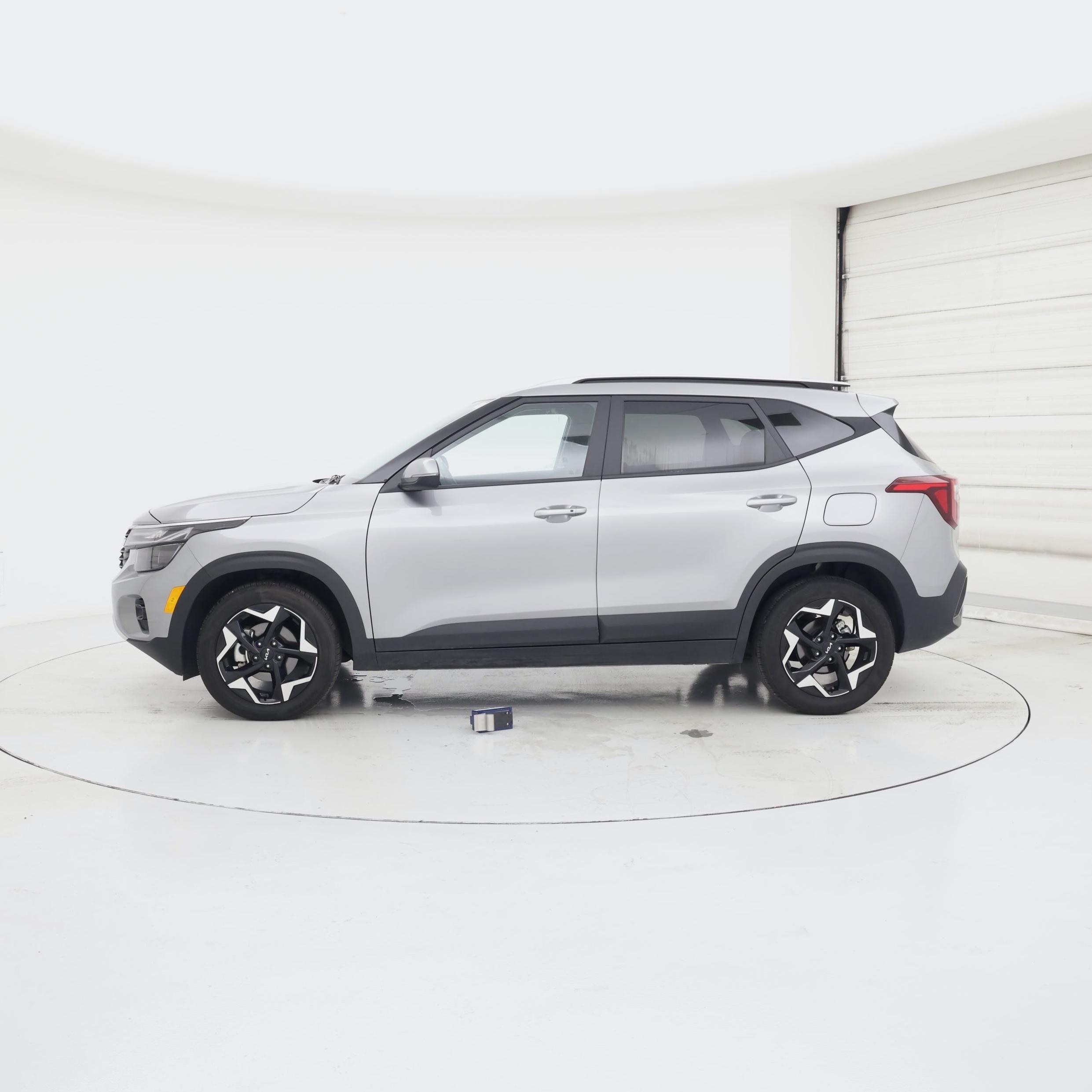 Thumbnail: 2025 Kia Seltos - 3