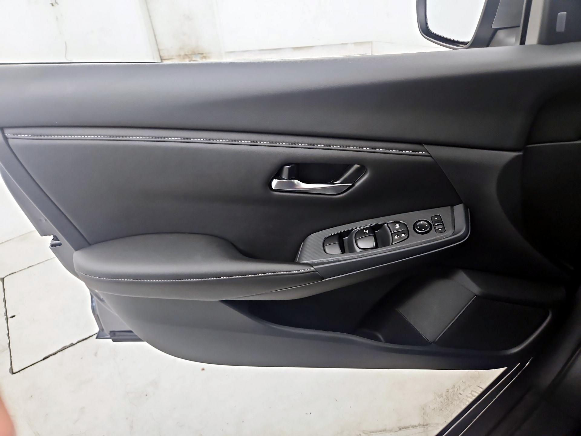 Thumbnail: 2025 Nissan Sentra - 12