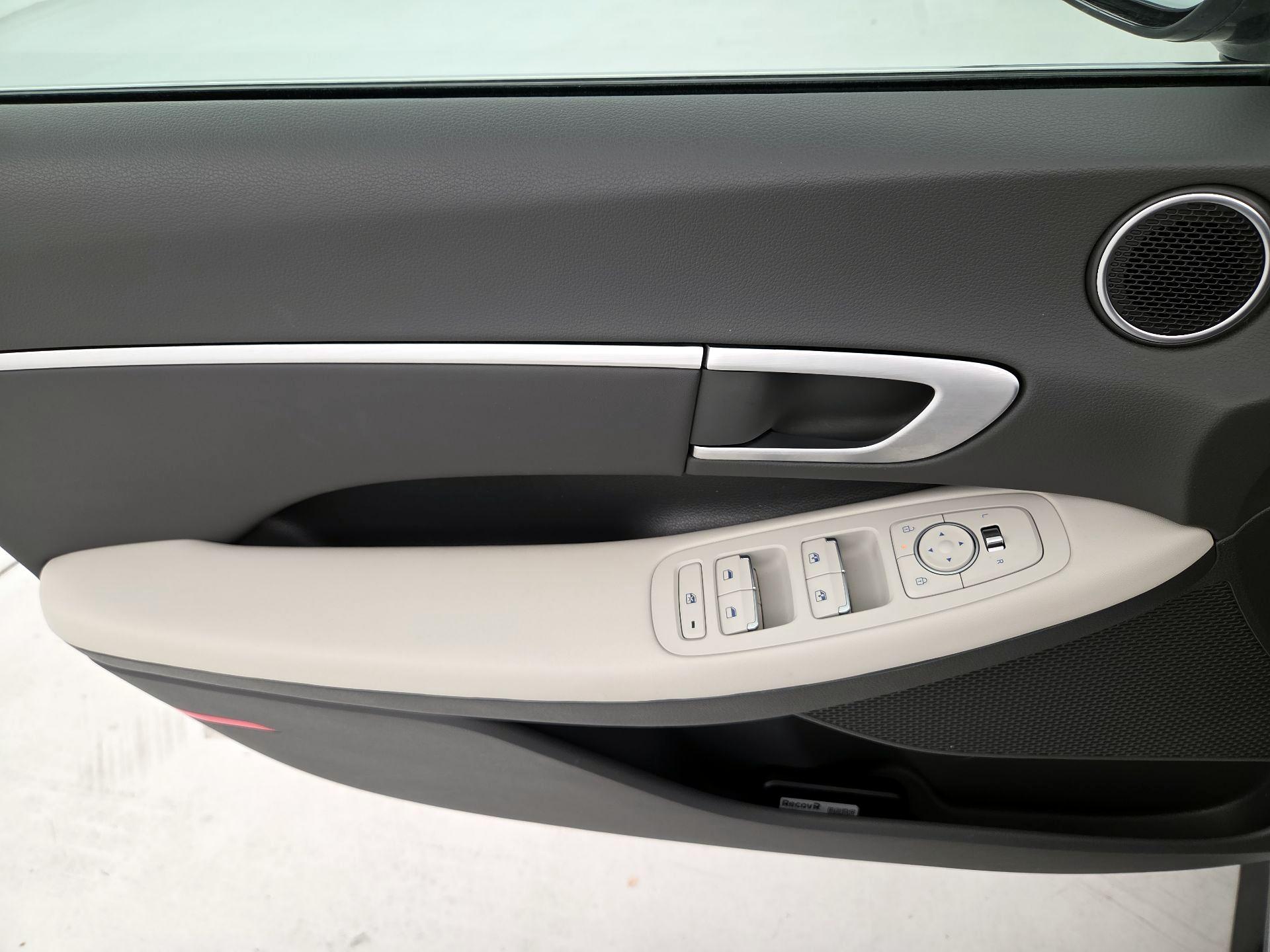 Thumbnail: 2025 Hyundai Sonata - 12