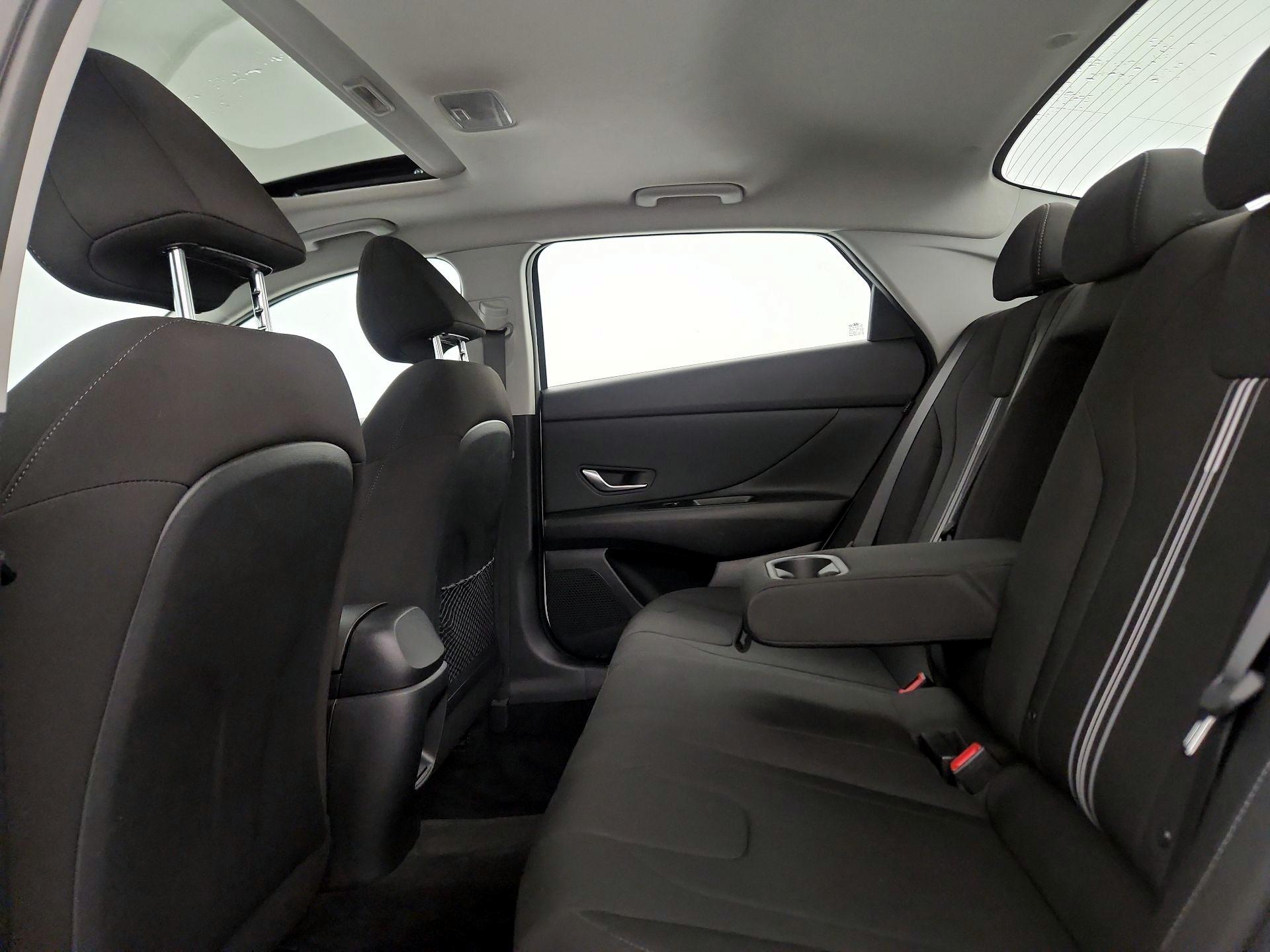 Thumbnail: 2025 Hyundai Elantra - 20