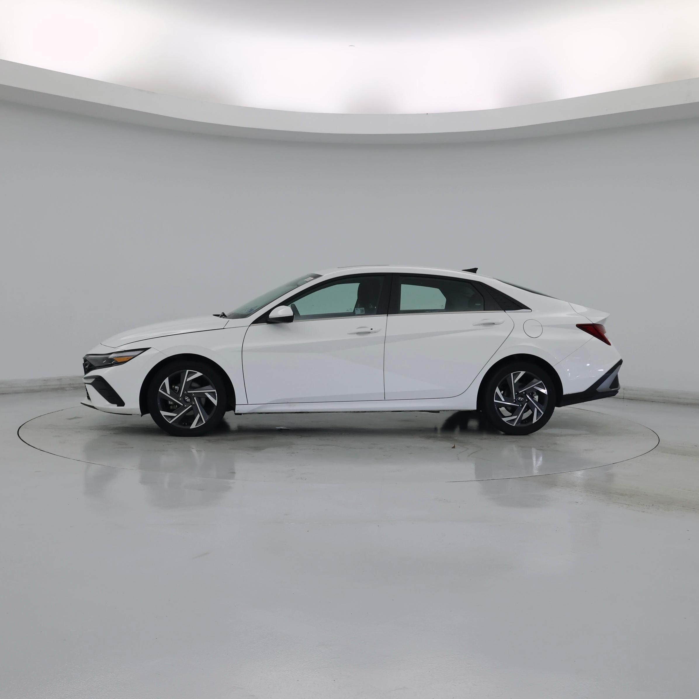 Thumbnail: 2025 Hyundai Elantra - 3