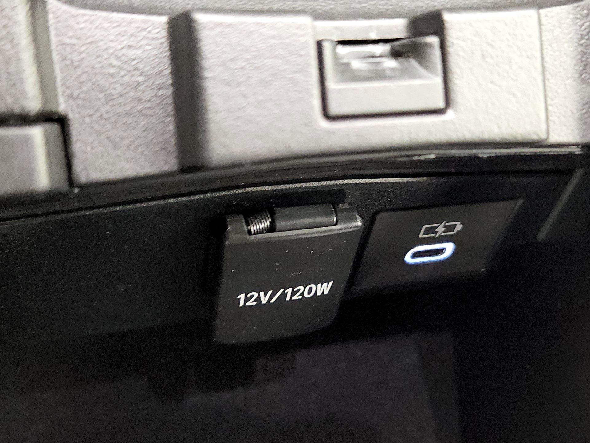 Thumbnail: 2025 Toyota Corolla - 19