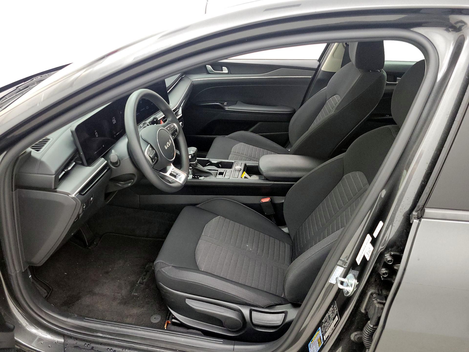 Thumbnail: 2025 Kia K5 - 11