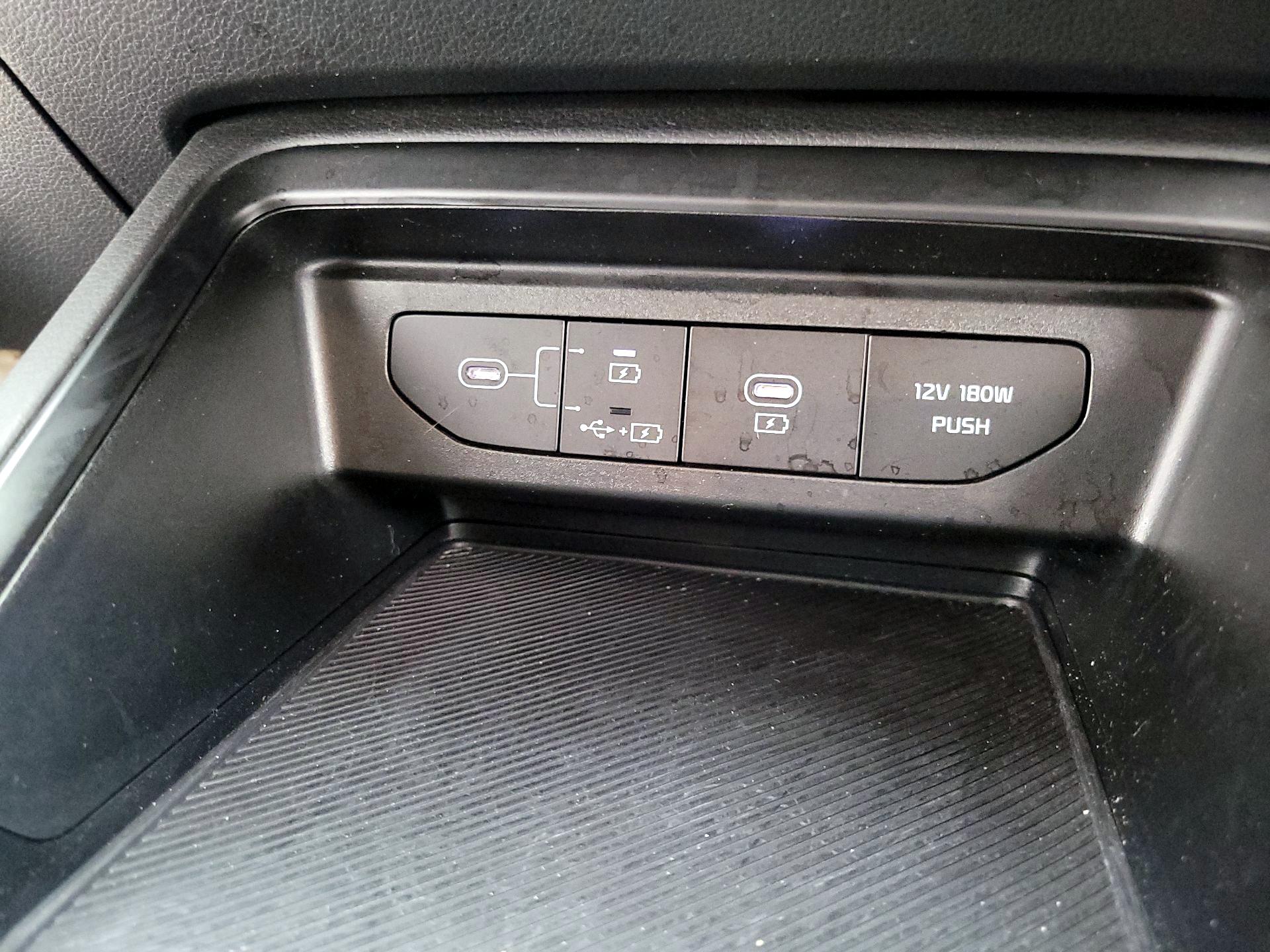 Thumbnail: 2025 Kia K5 - 18