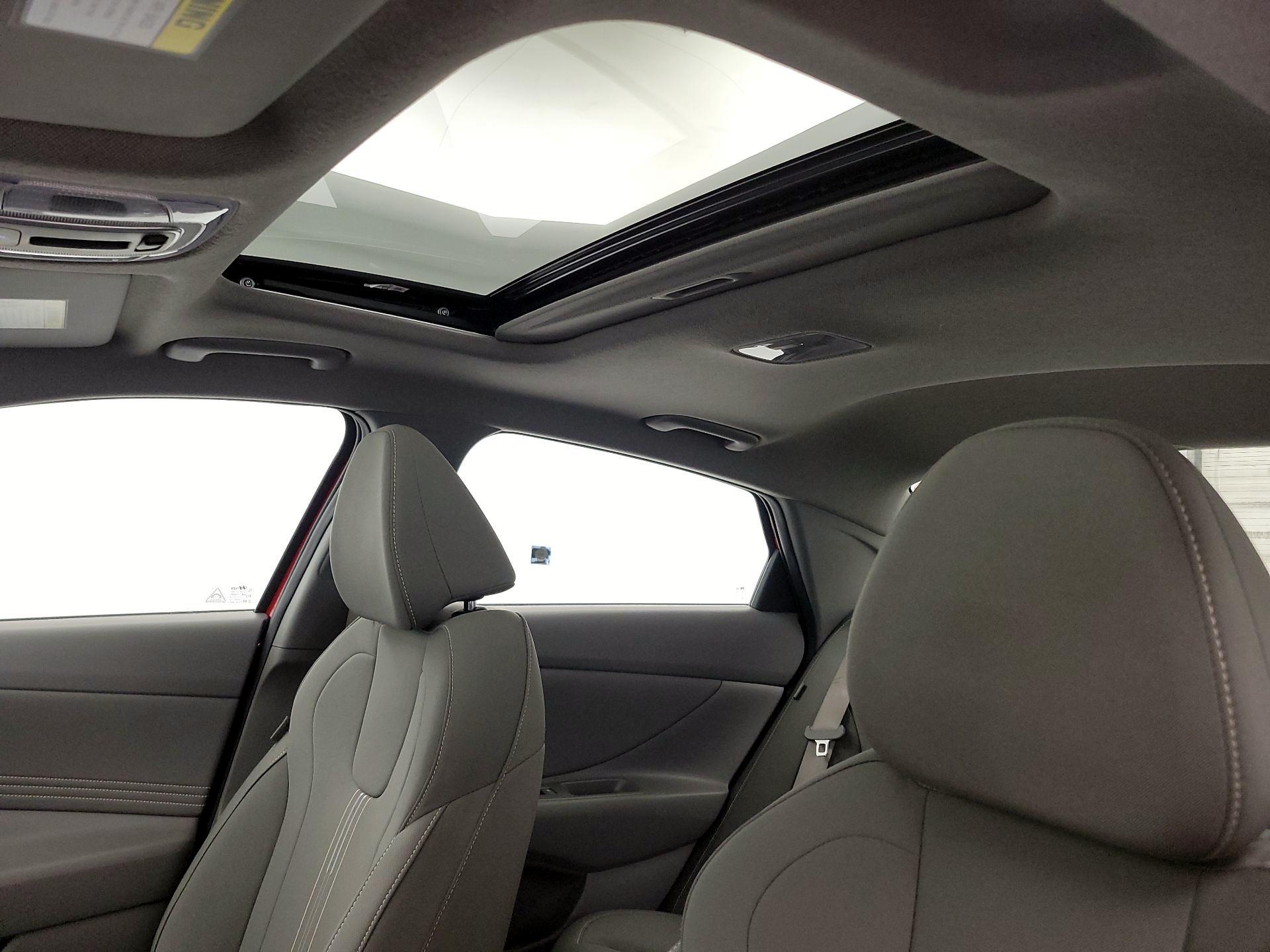 Thumbnail: 2025 Hyundai Elantra - 20