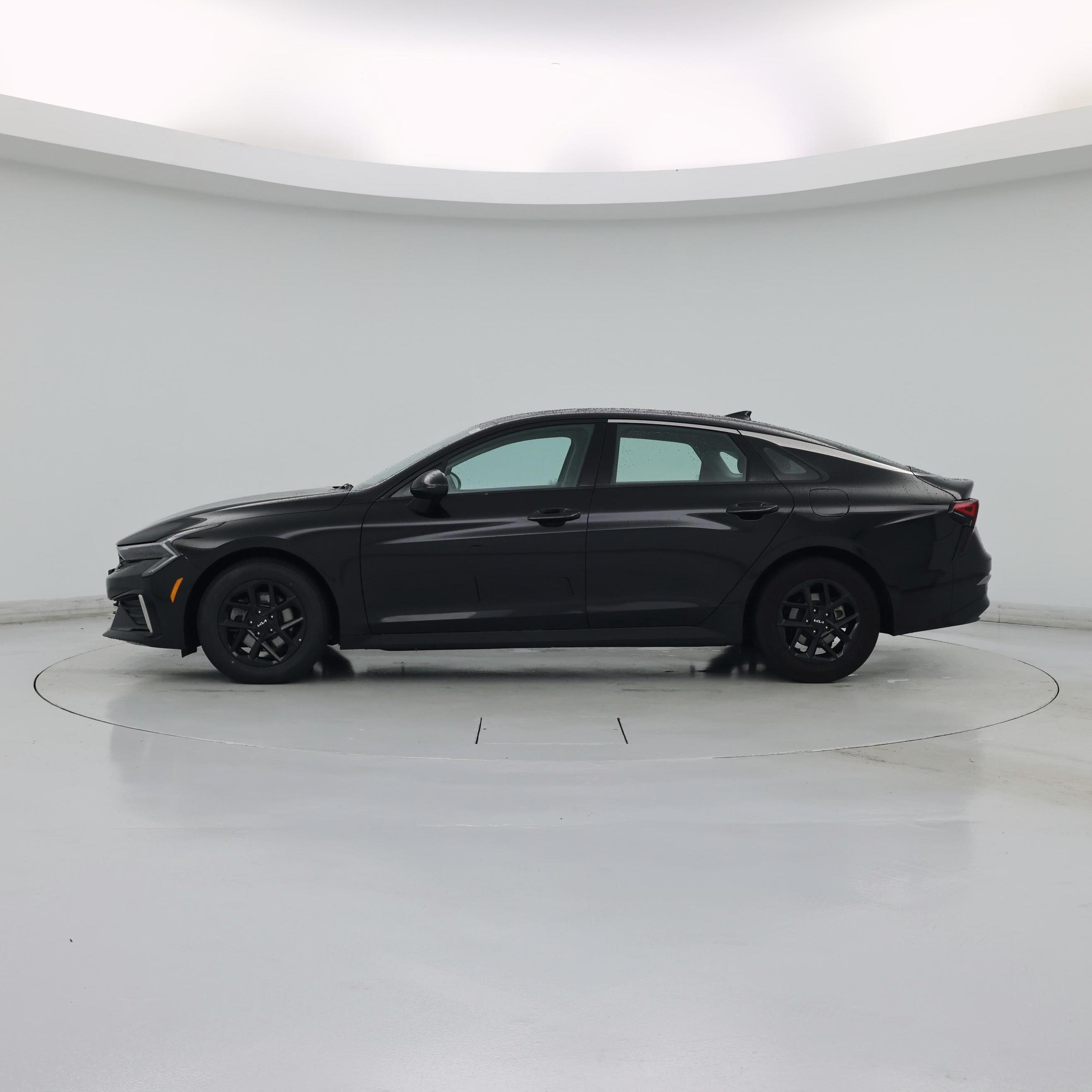 Thumbnail: 2025 Kia K5 - 3