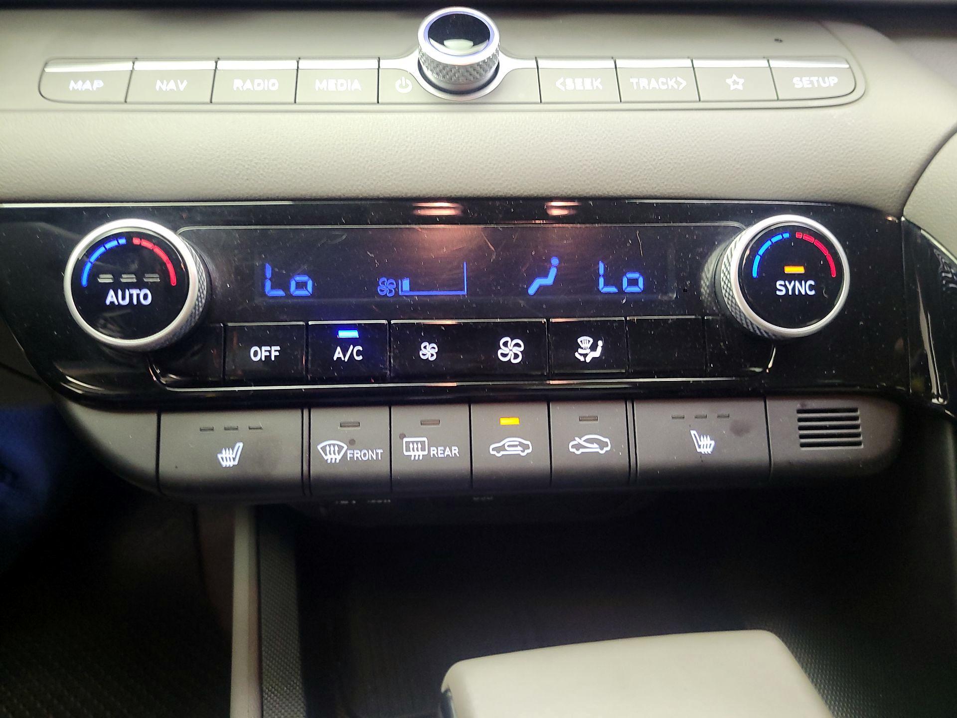 Thumbnail: 2025 Hyundai Elantra - 15