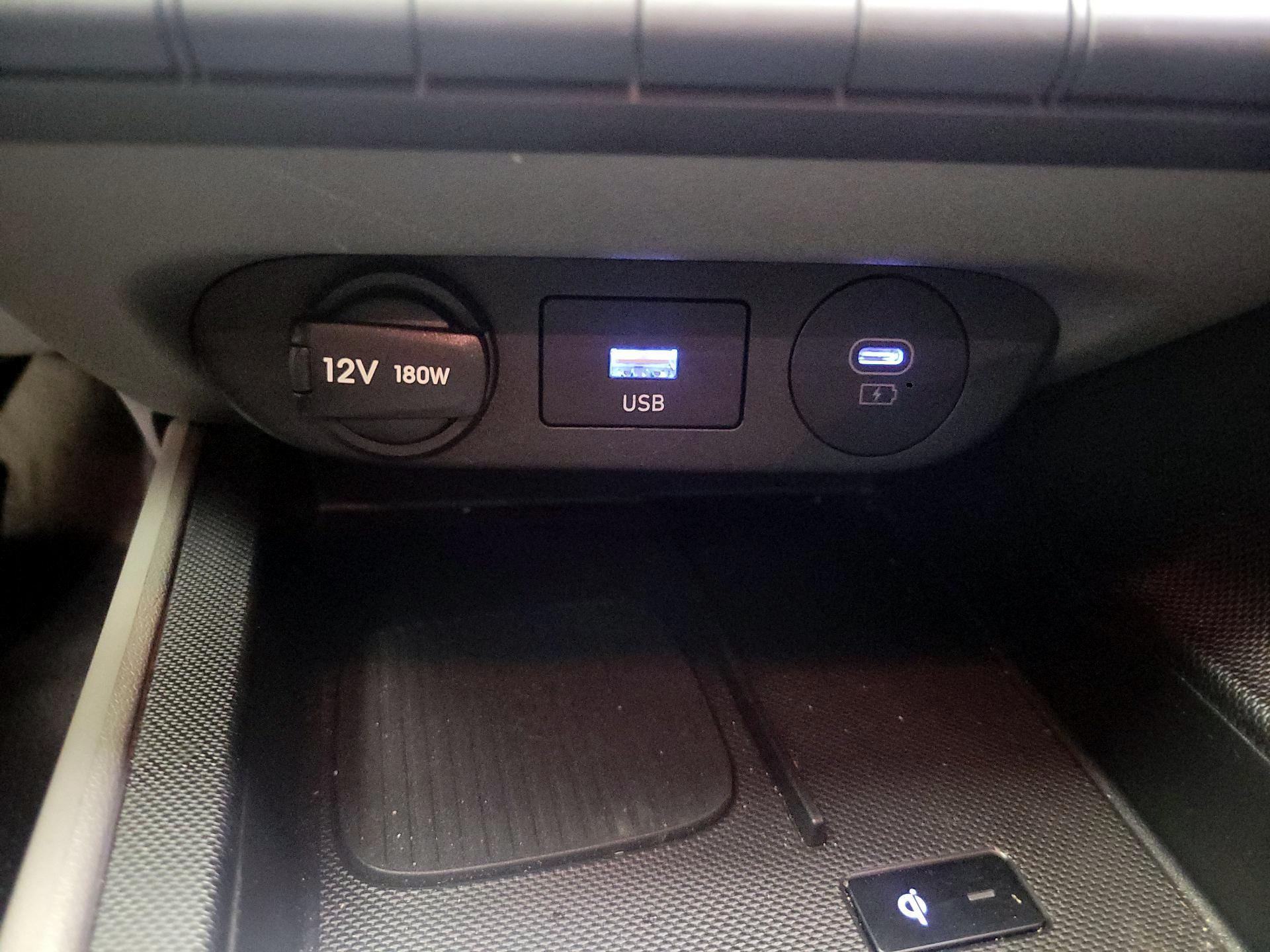 Thumbnail: 2025 Hyundai Elantra - 17