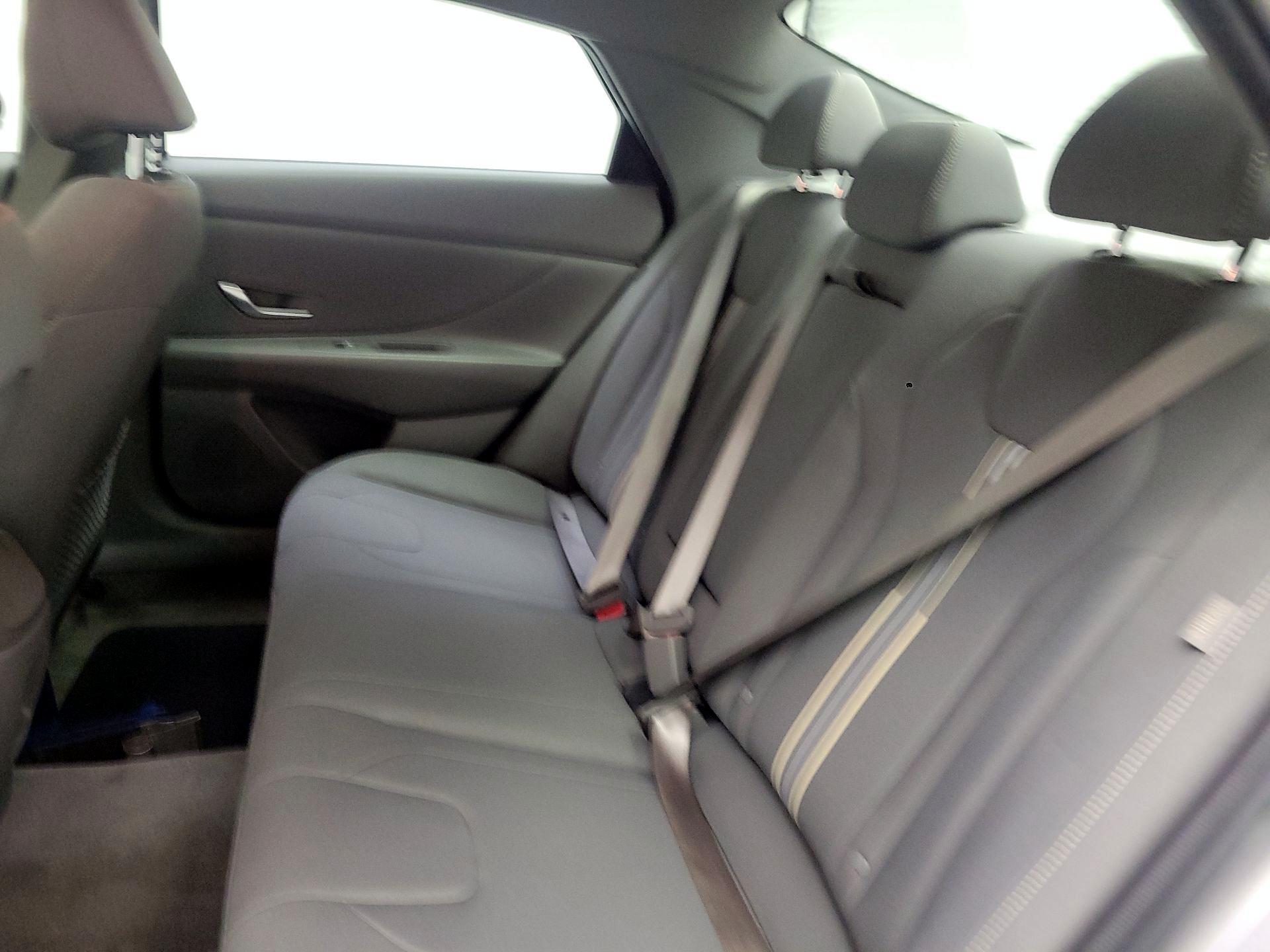 Thumbnail: 2025 Hyundai Elantra - 19