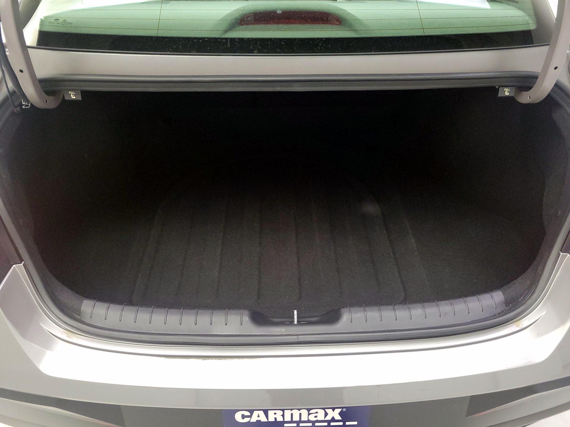 Thumbnail: 2025 Hyundai Elantra - 20