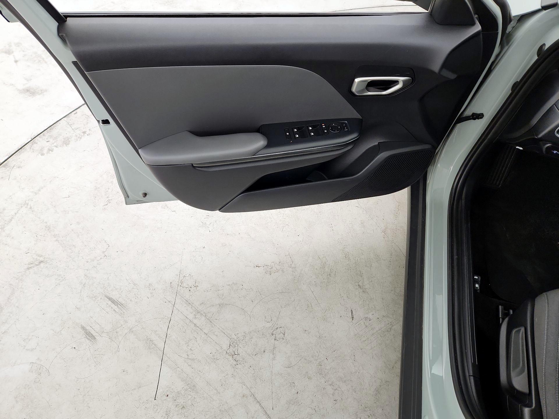 Thumbnail: 2025 Kia K4 - 12