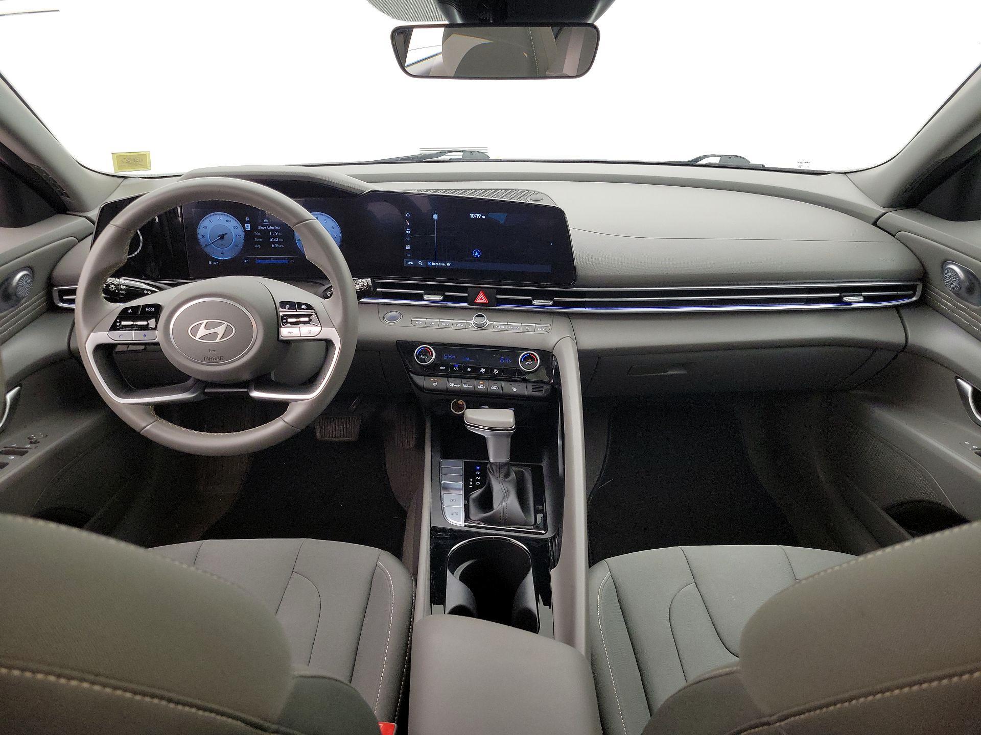 Thumbnail: 2025 Hyundai Elantra - 9