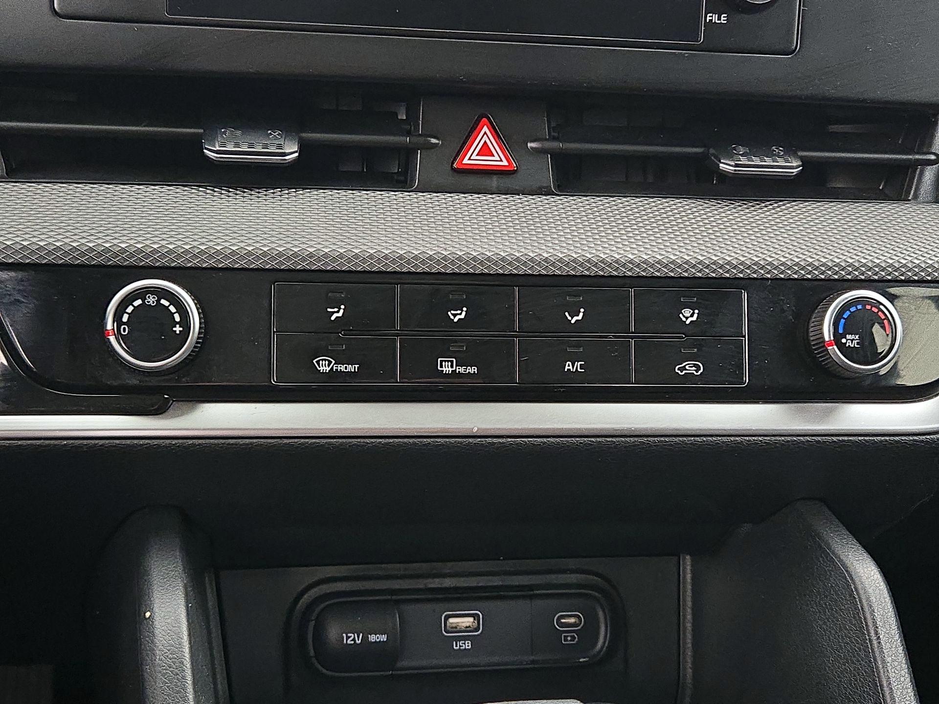 Thumbnail: 2025 Kia Sportage - 16