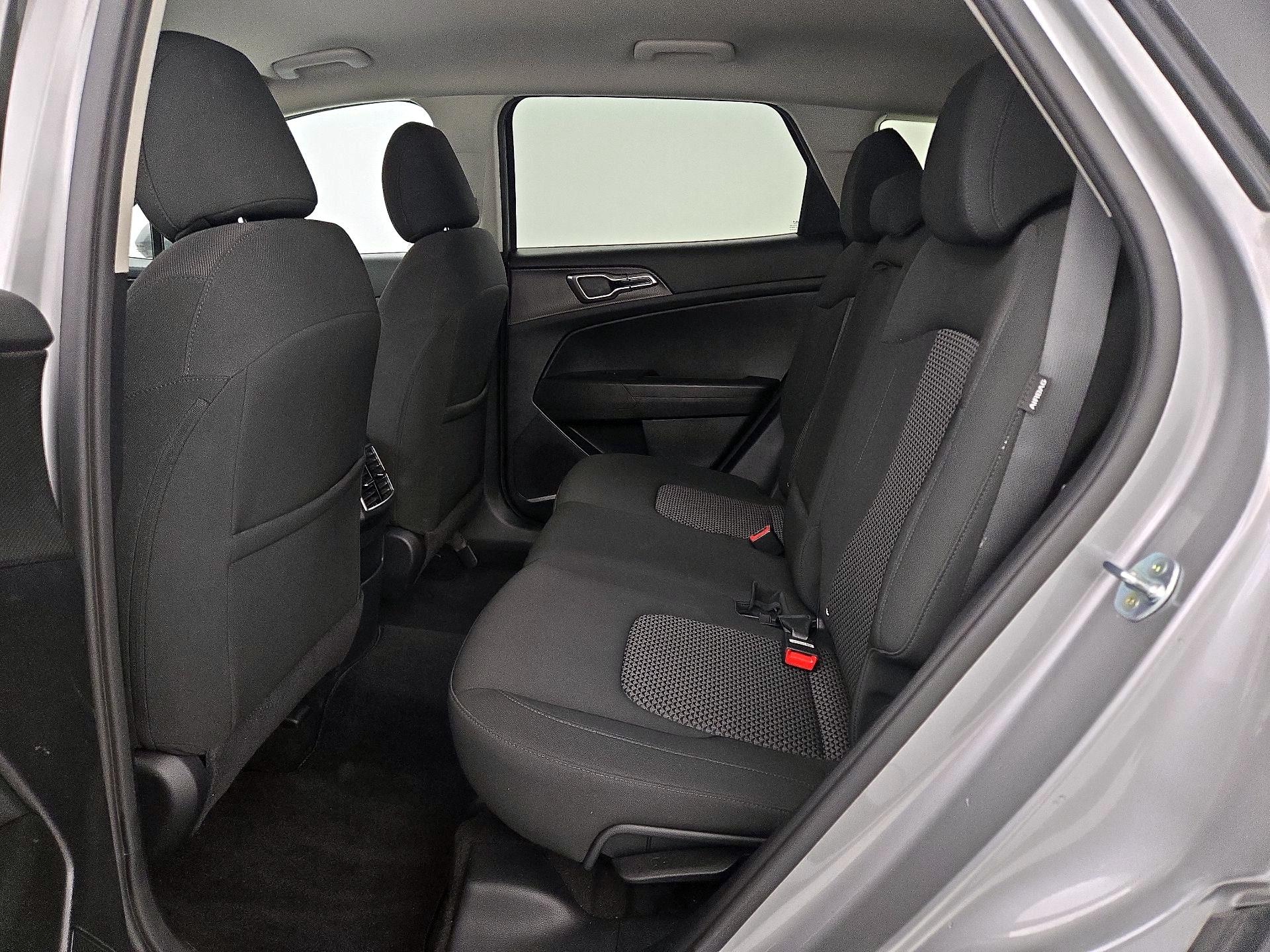 Thumbnail: 2025 Kia Sportage - 19