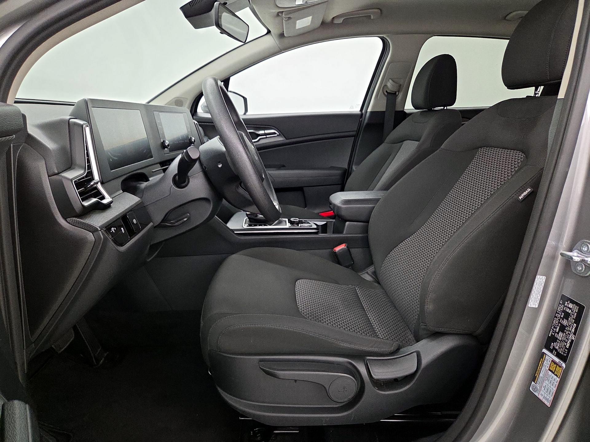 Thumbnail: 2025 Kia Sportage - 11