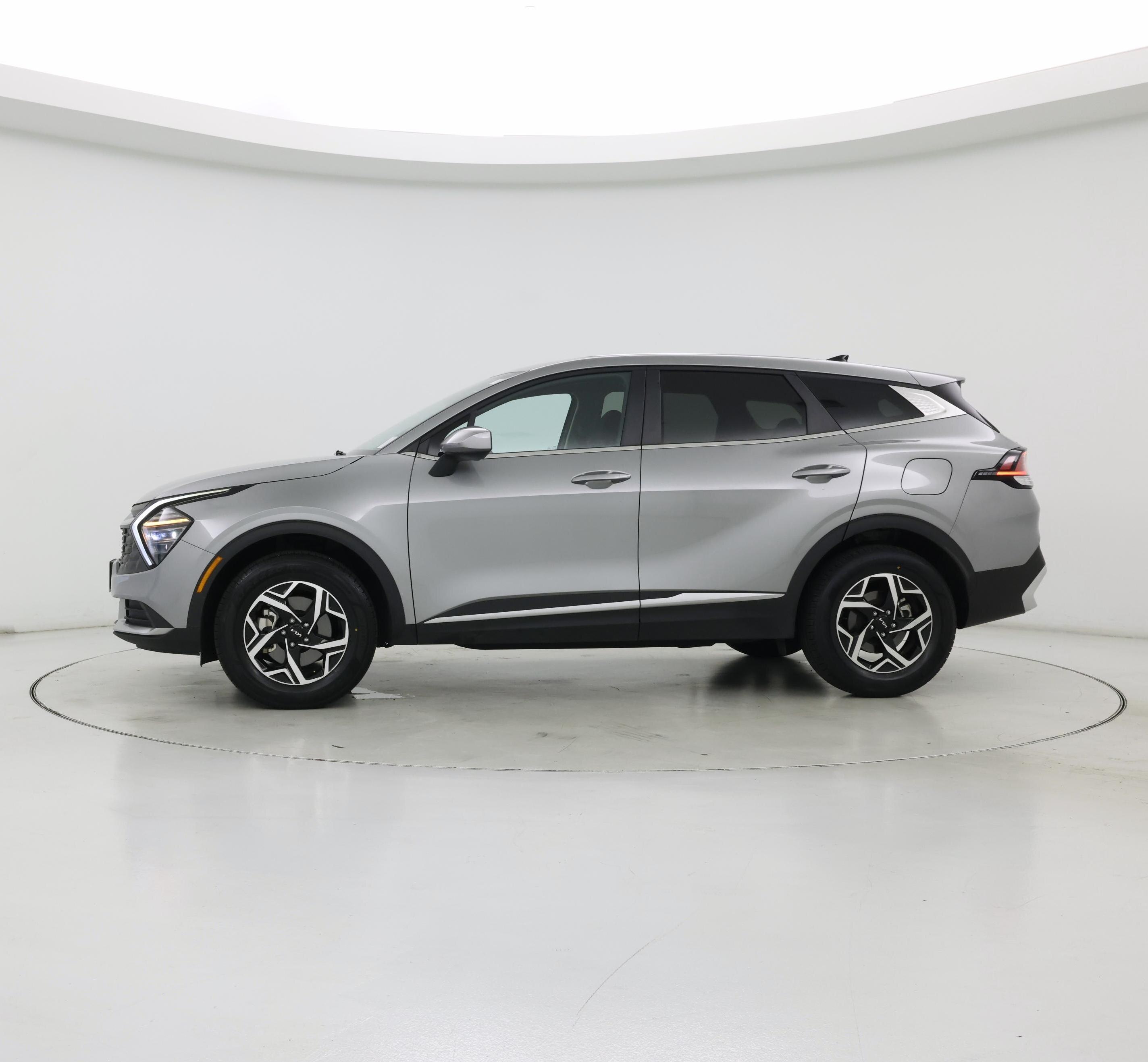 Thumbnail: 2025 Kia Sportage - 3