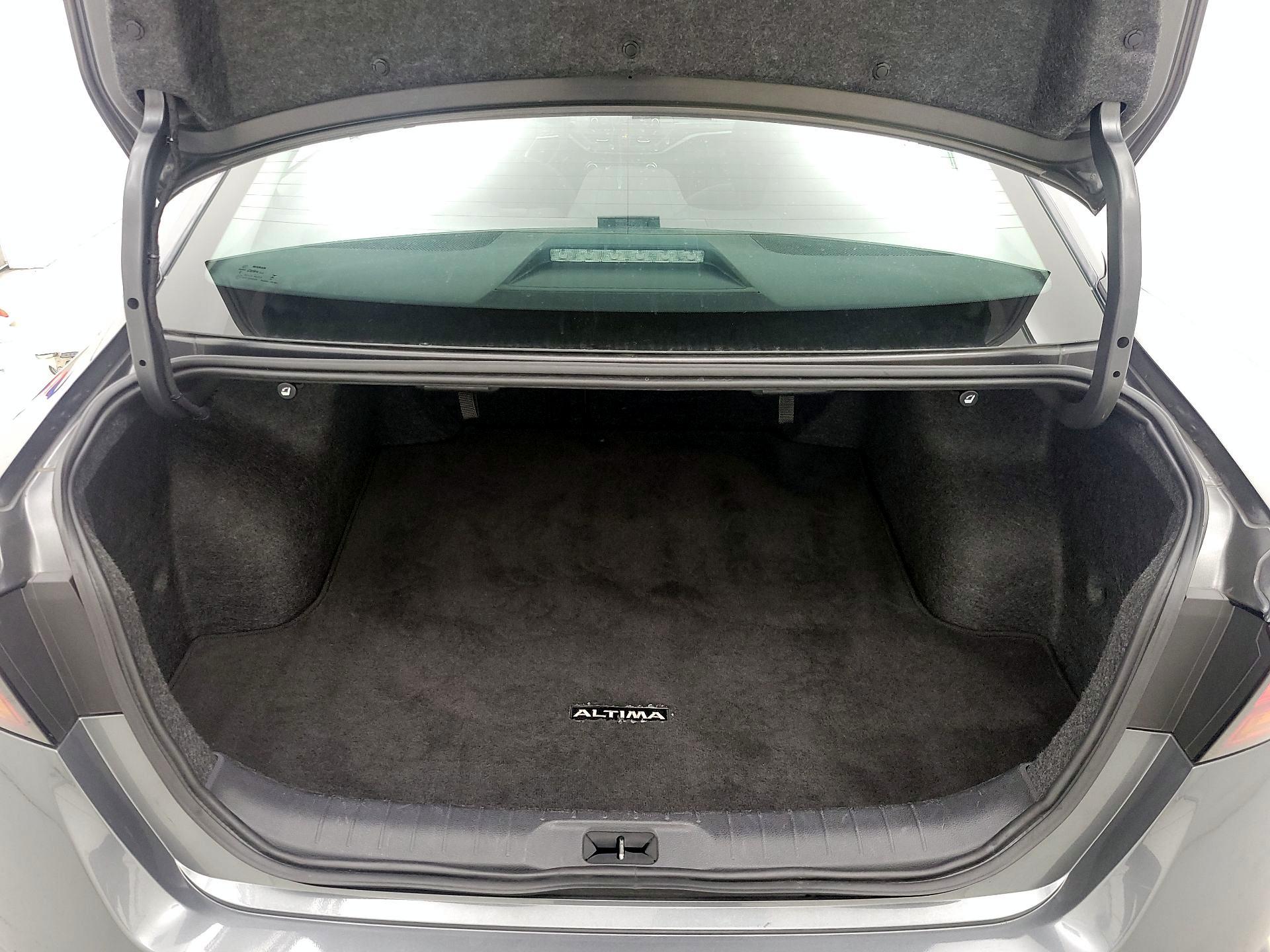 Thumbnail: 2025 Nissan Altima - 20