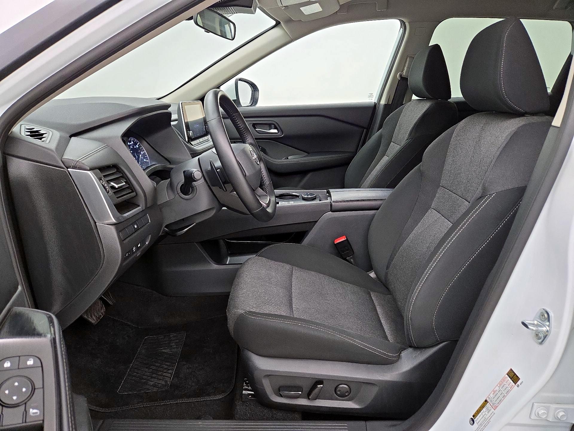 Thumbnail: 2025 Nissan Rogue - 11