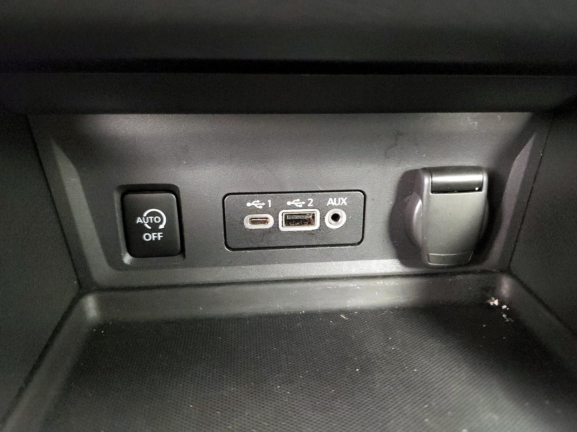 Thumbnail: 2024 Nissan Sentra - 18