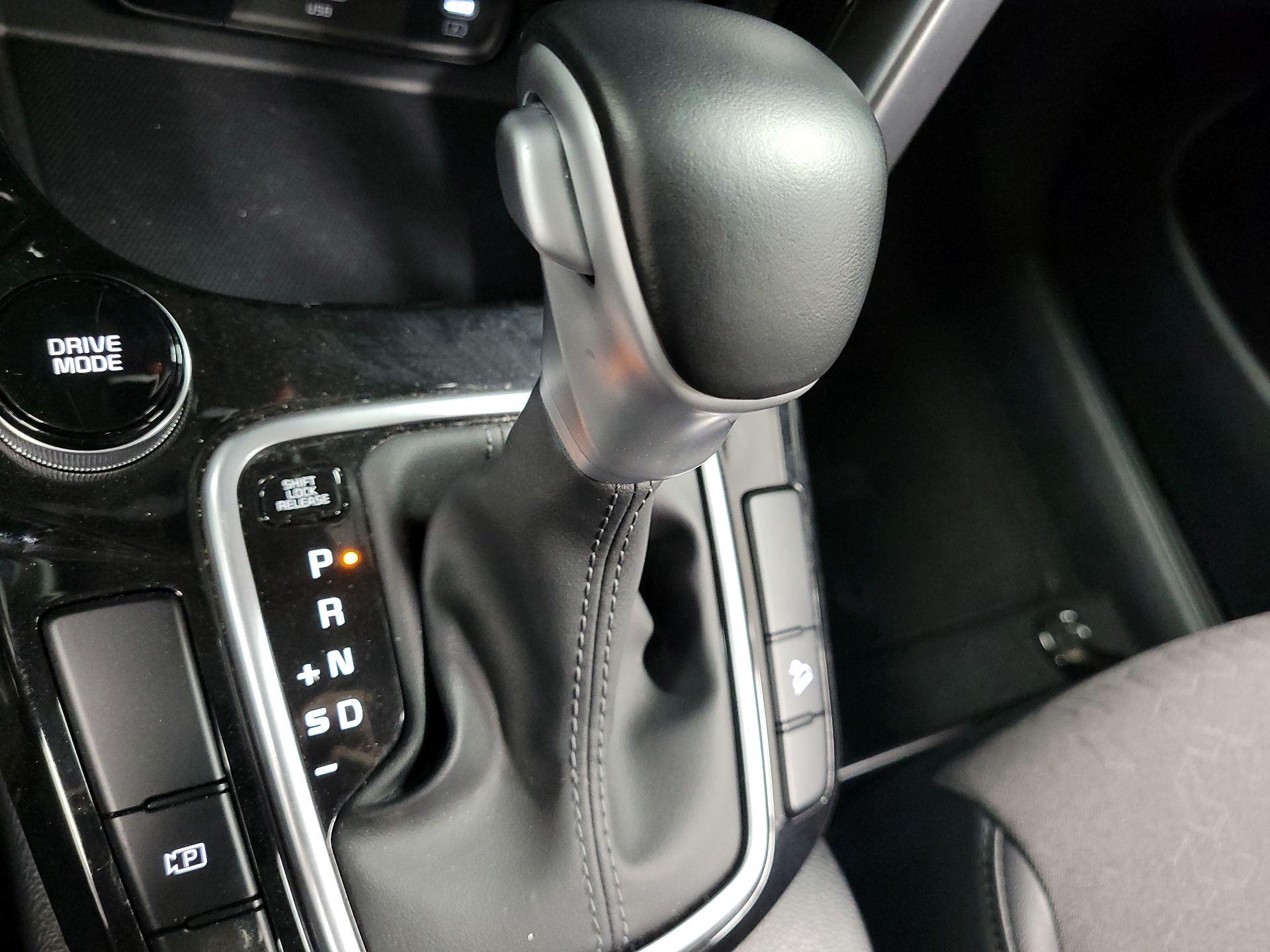 Thumbnail: 2025 Kia Seltos - 16