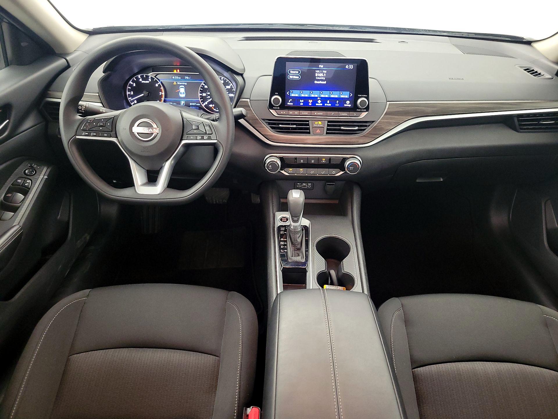 Thumbnail: 2025 Nissan Altima - 9