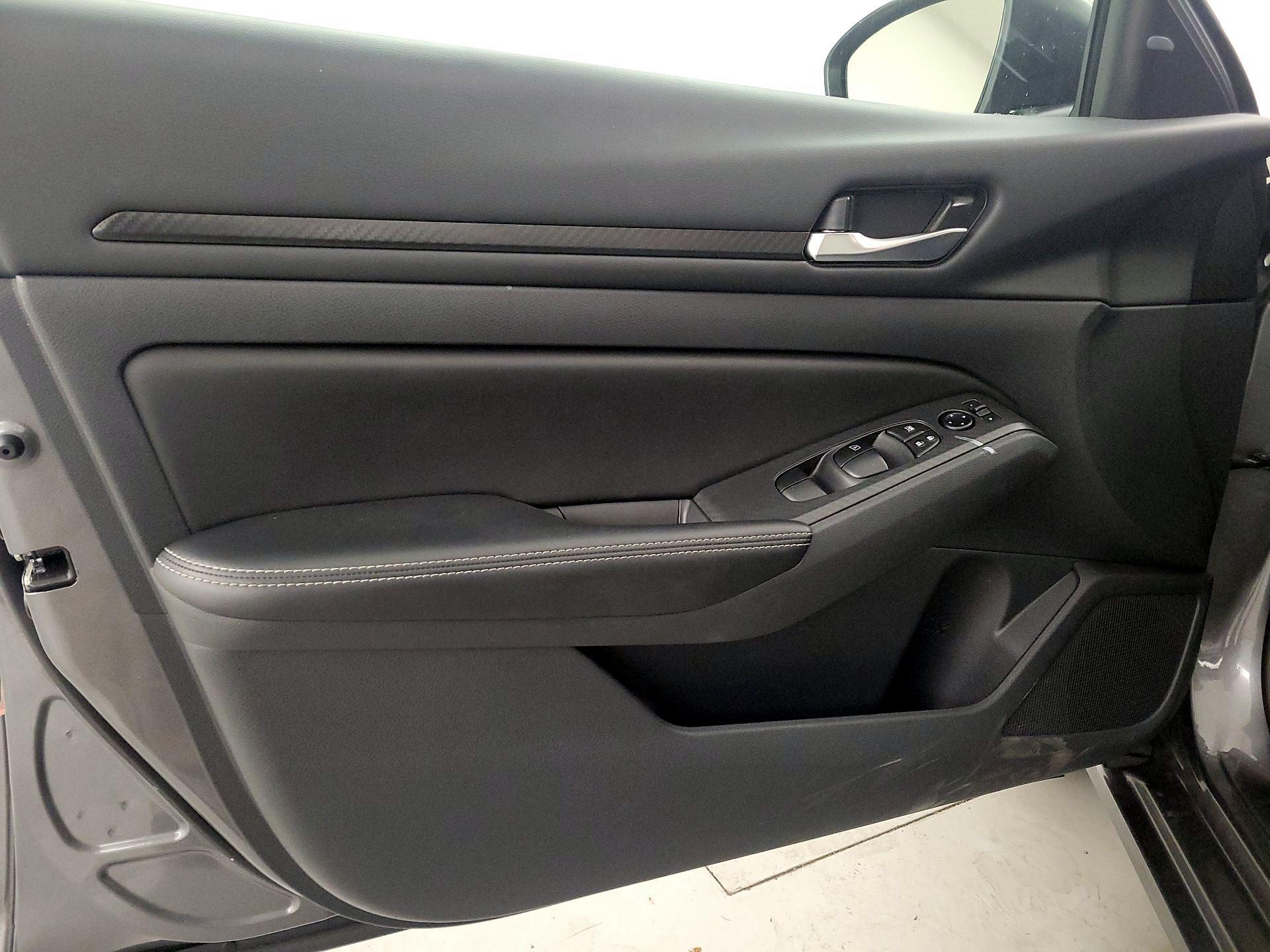 Thumbnail: 2025 Nissan Altima - 12