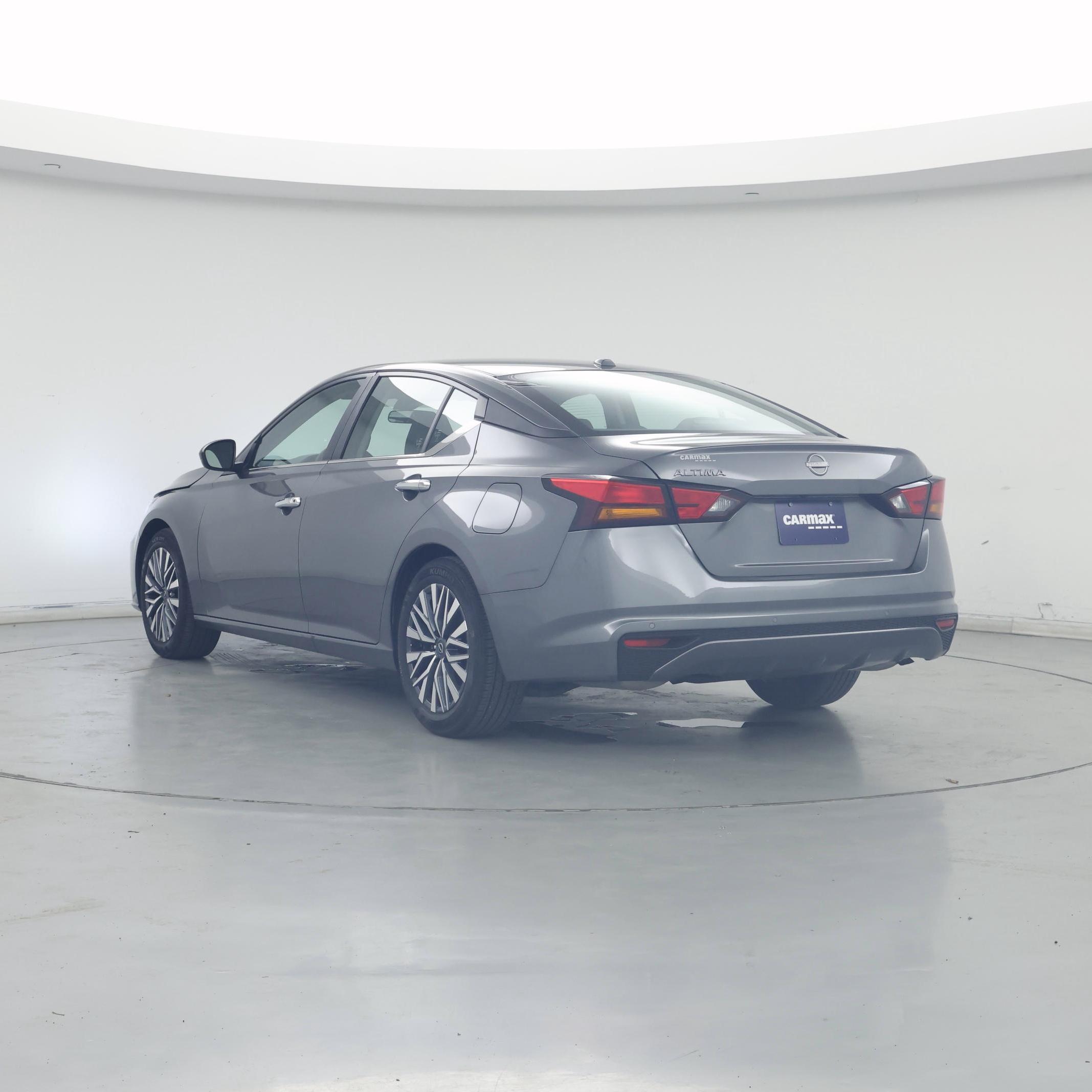 Thumbnail: 2025 Nissan Altima - 2