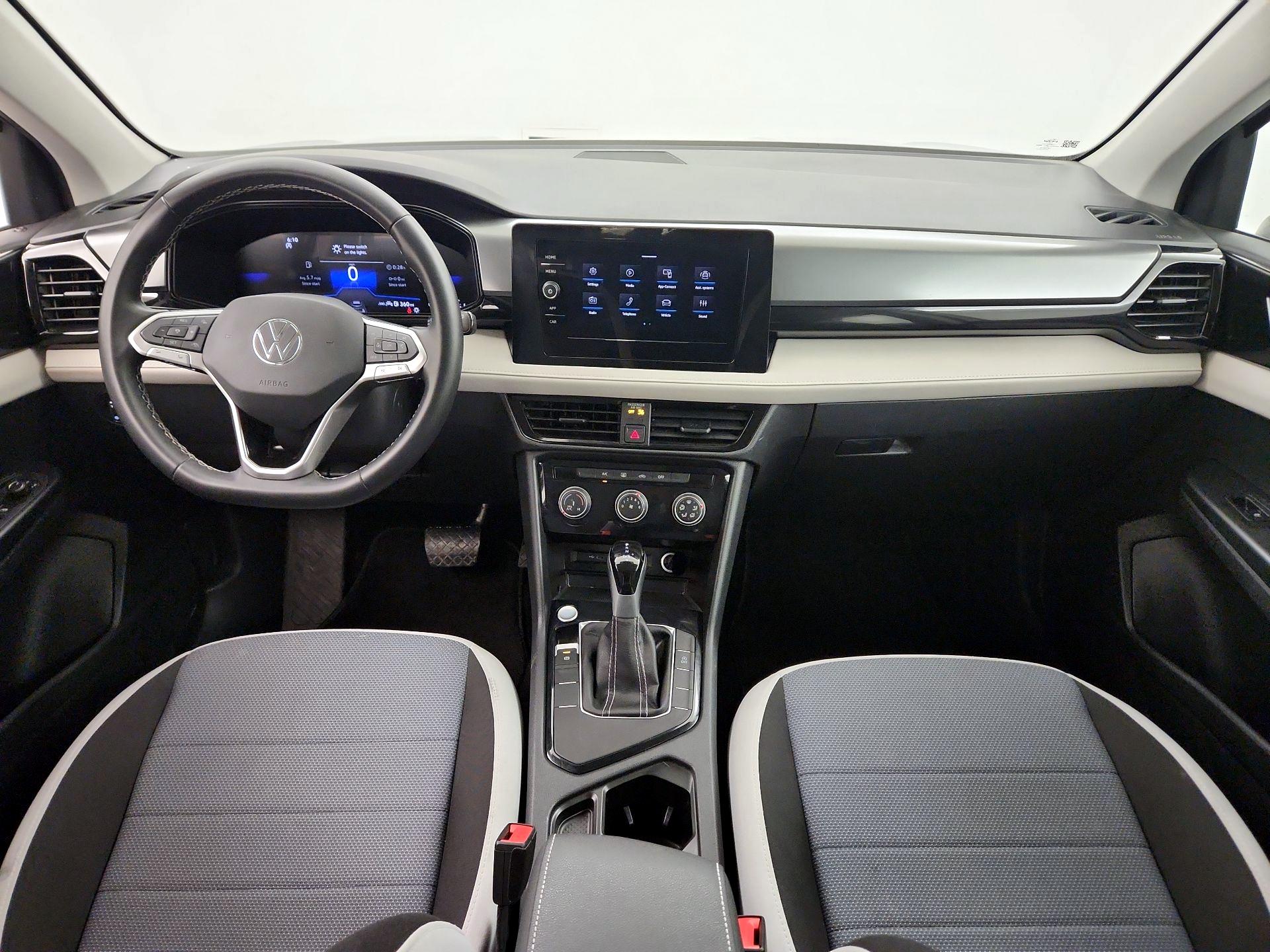 Thumbnail: 2025 Volkswagen Taos - 9