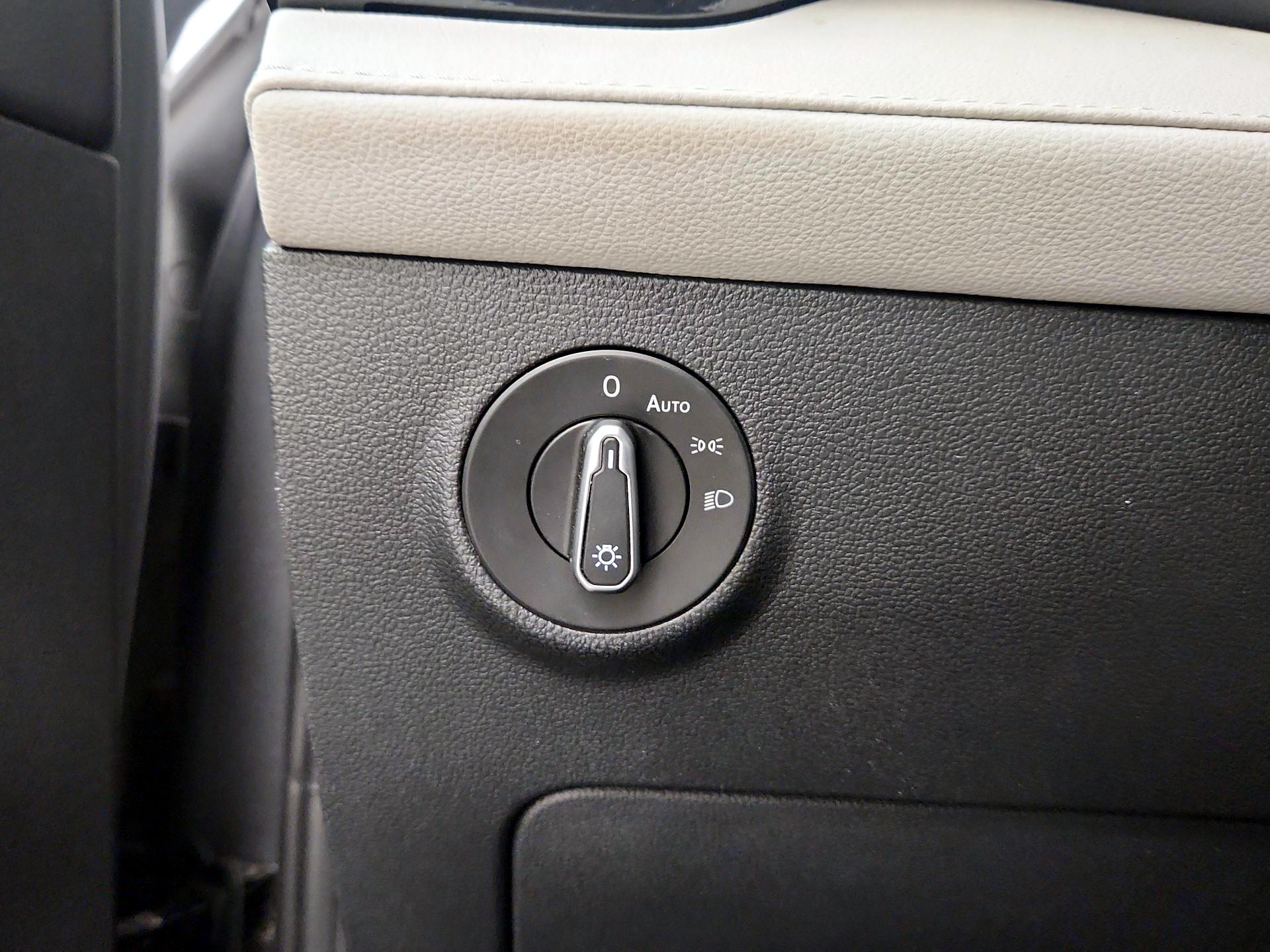 Thumbnail: 2025 Volkswagen Taos - 13