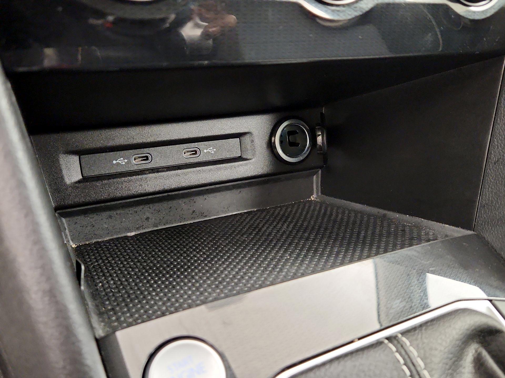 Thumbnail: 2025 Volkswagen Taos - 18