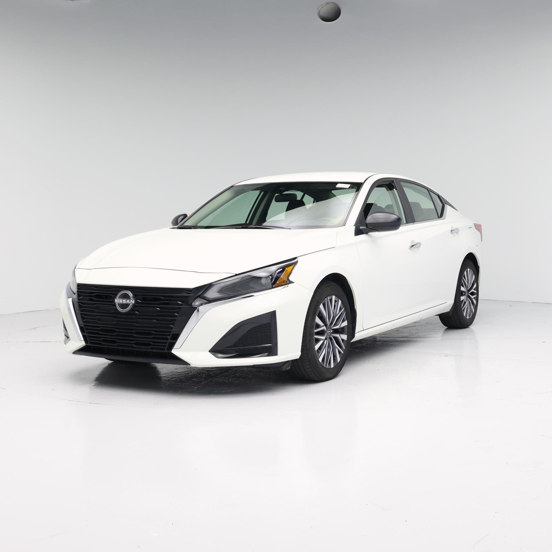 Thumbnail: 2025 Nissan Altima - 4